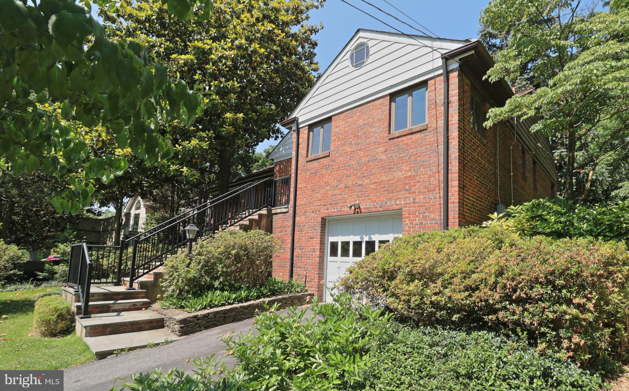 NORTH HILLS - Residential