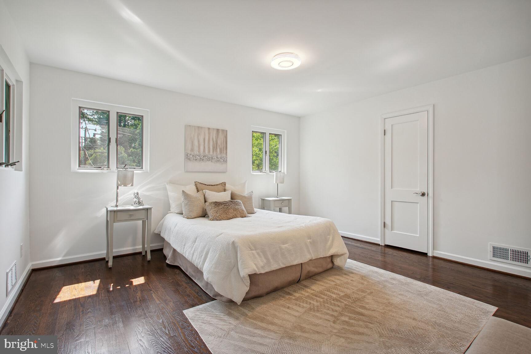 NORTH HILLS - Residential