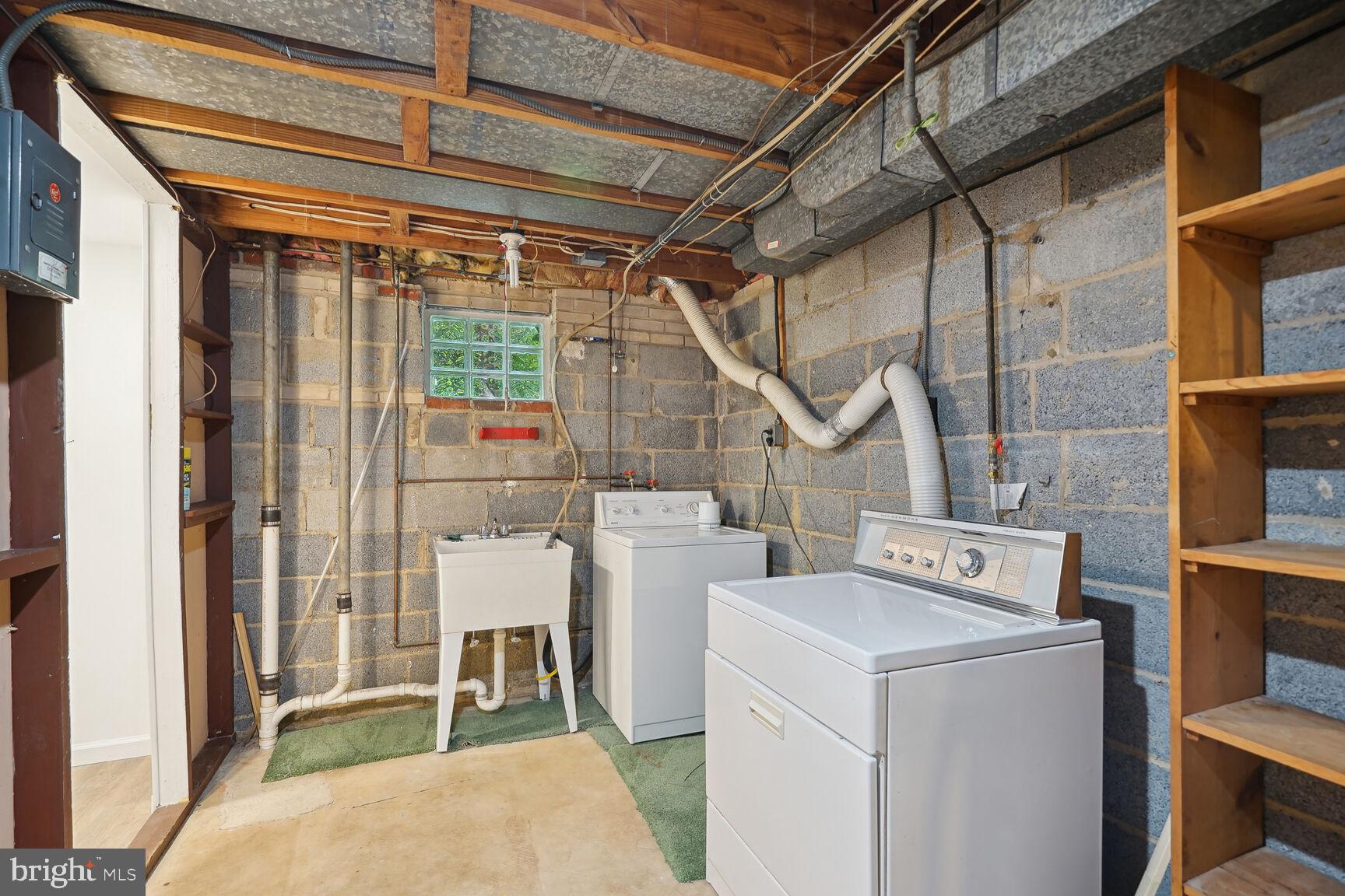 NORTH HILLS - Residential