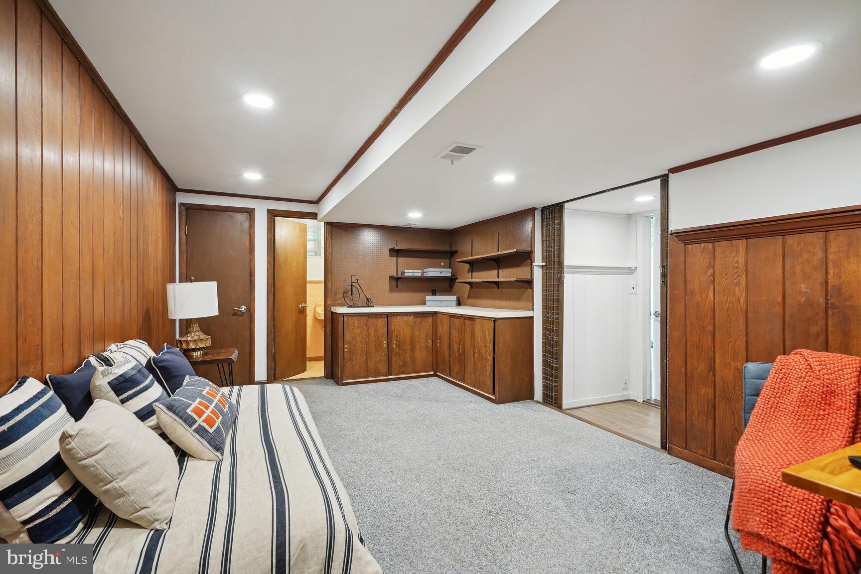 NORTH HILLS - Residential