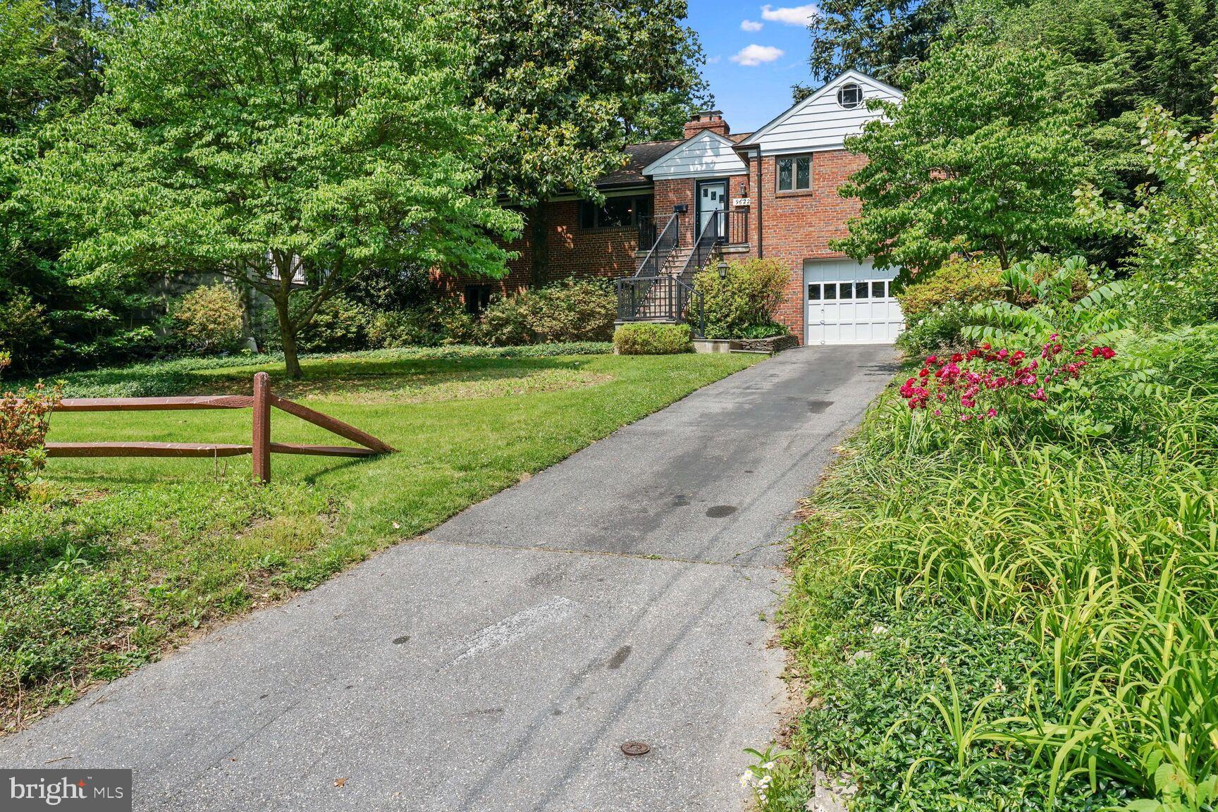 NORTH HILLS - Residential