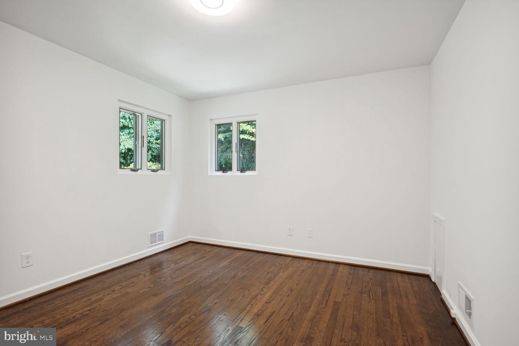 NORTH HILLS - Residential