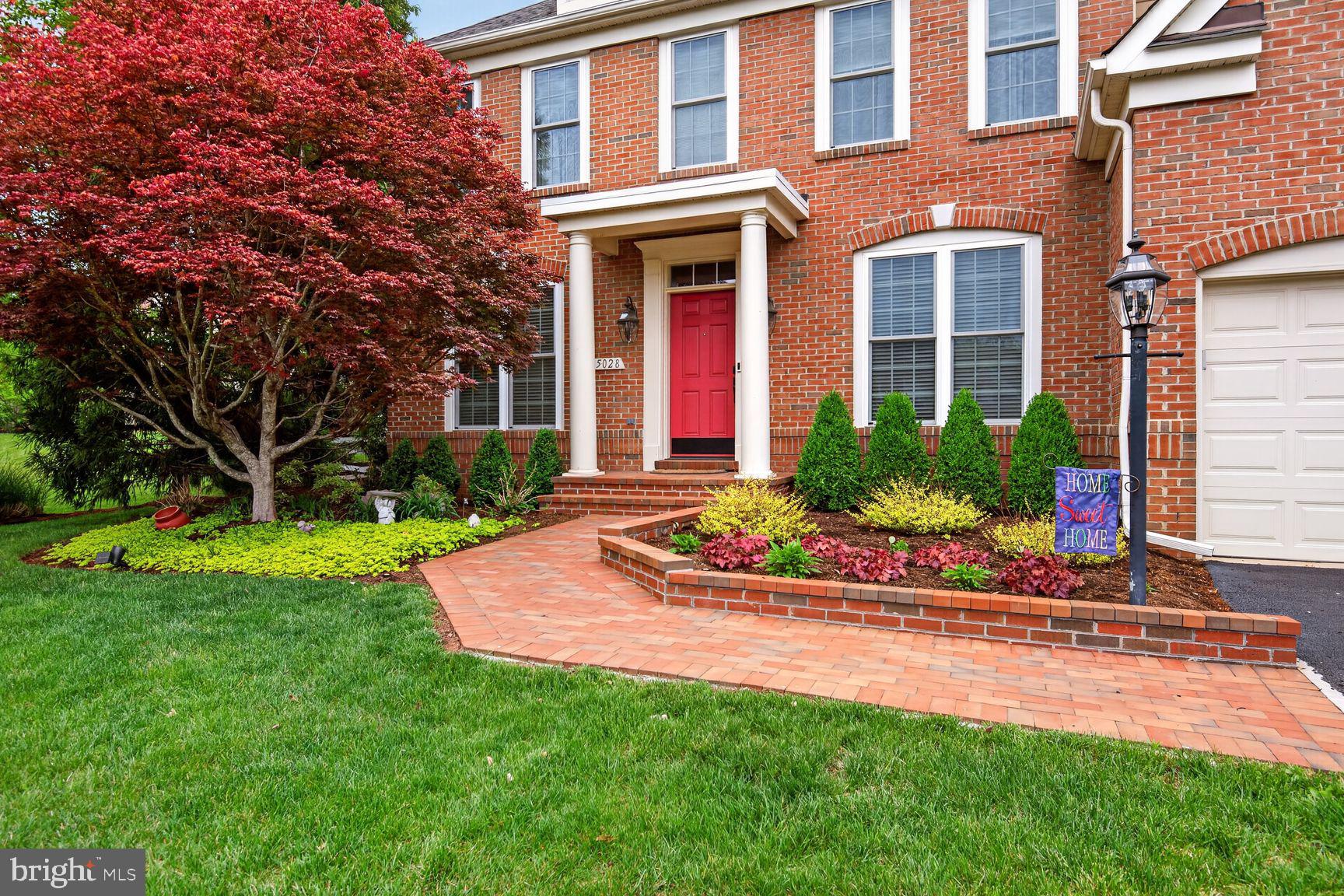5028 SIGNATURE COURT