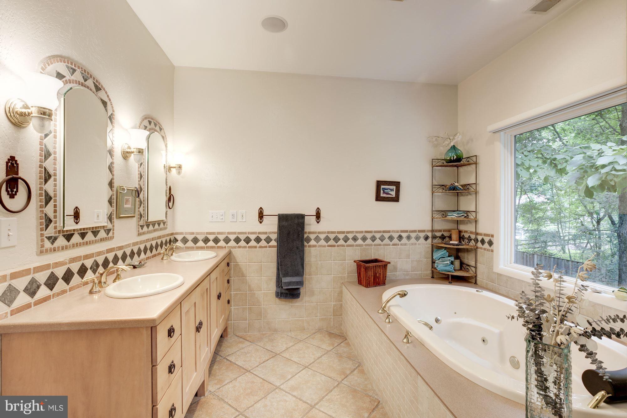 OAK HILL - Residential