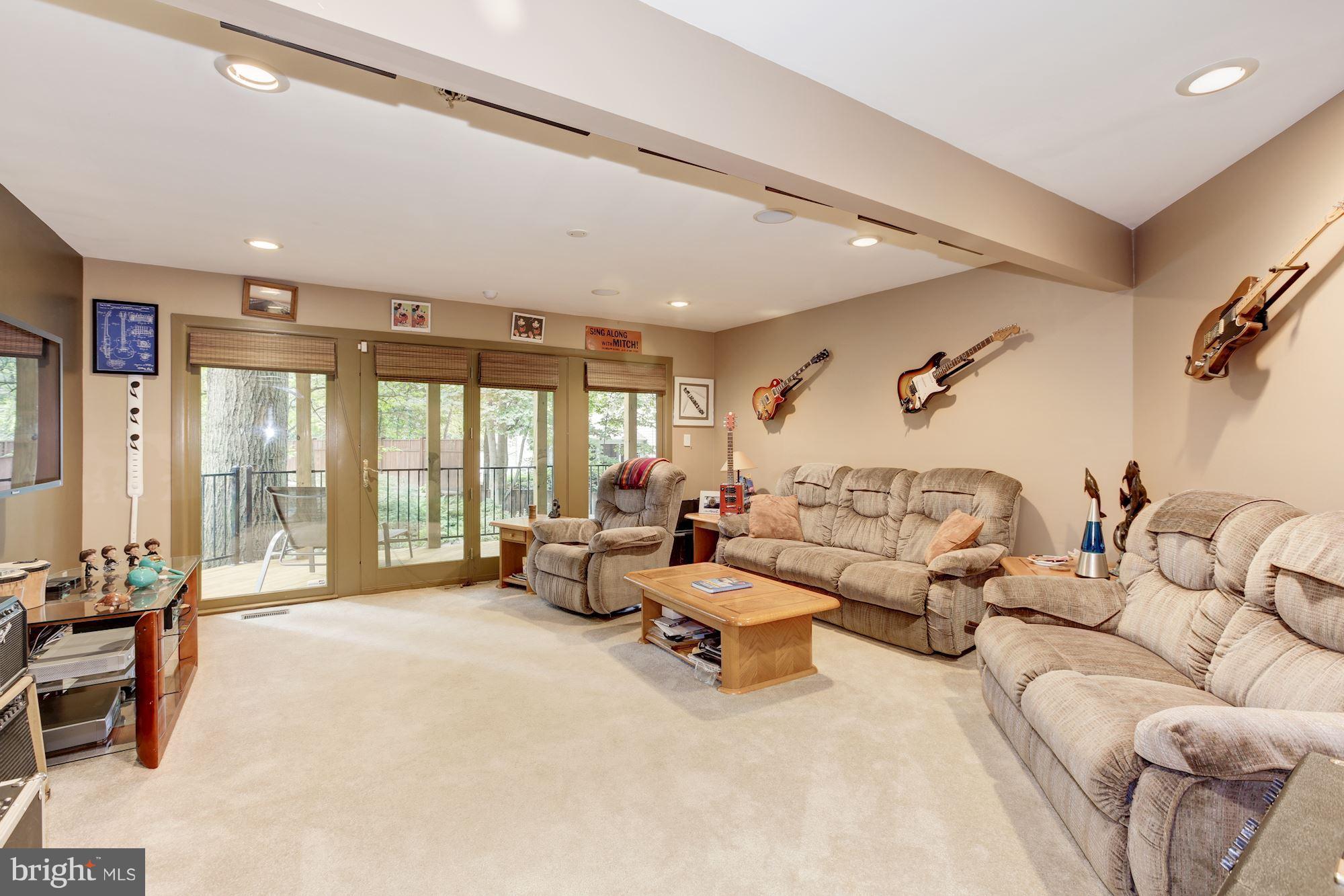 OAK HILL - Residential