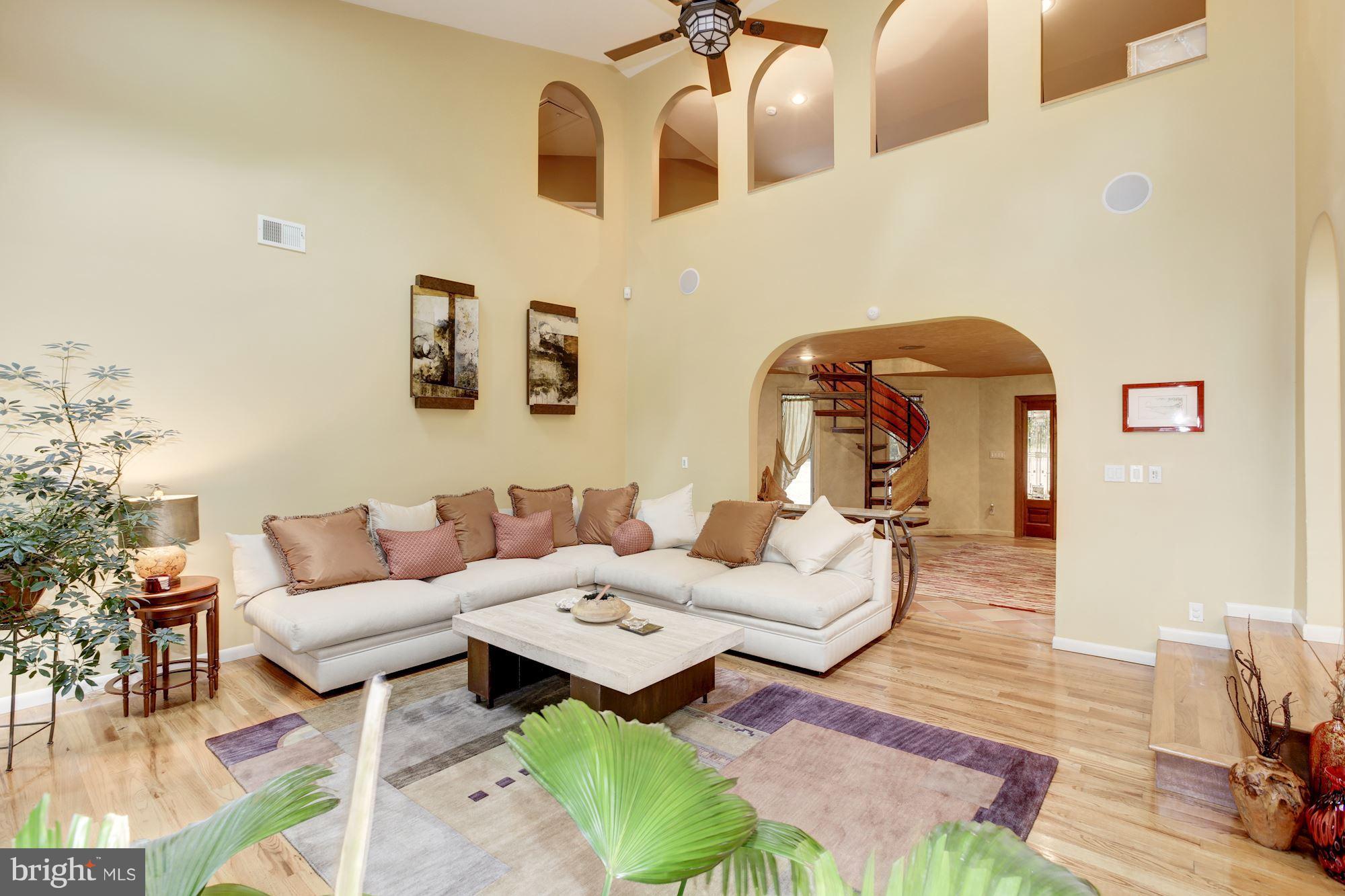 OAK HILL - Residential