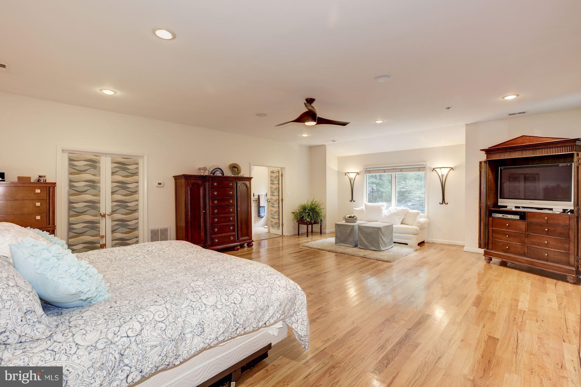 OAK HILL - Residential