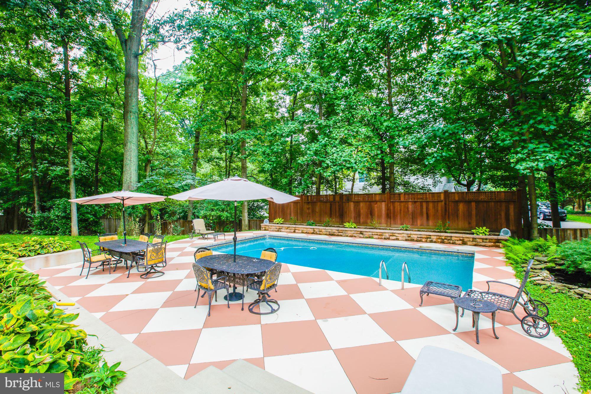 OAK HILL - Residential