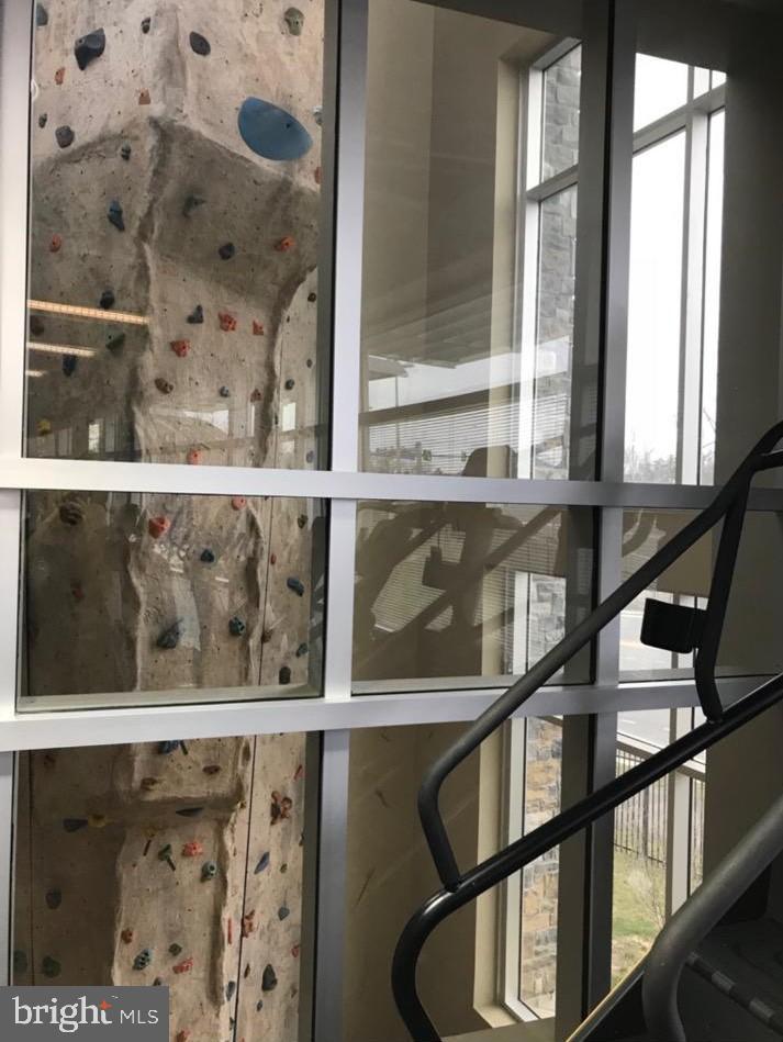 POTOMAC CLUB II - Residential Lease