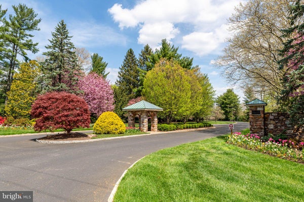 1088 BROADMOOR RD, BRYN MAWR, PA 19010 - Image c5ff2fd513353e541ce0c4d0877b7d7f/3300291968