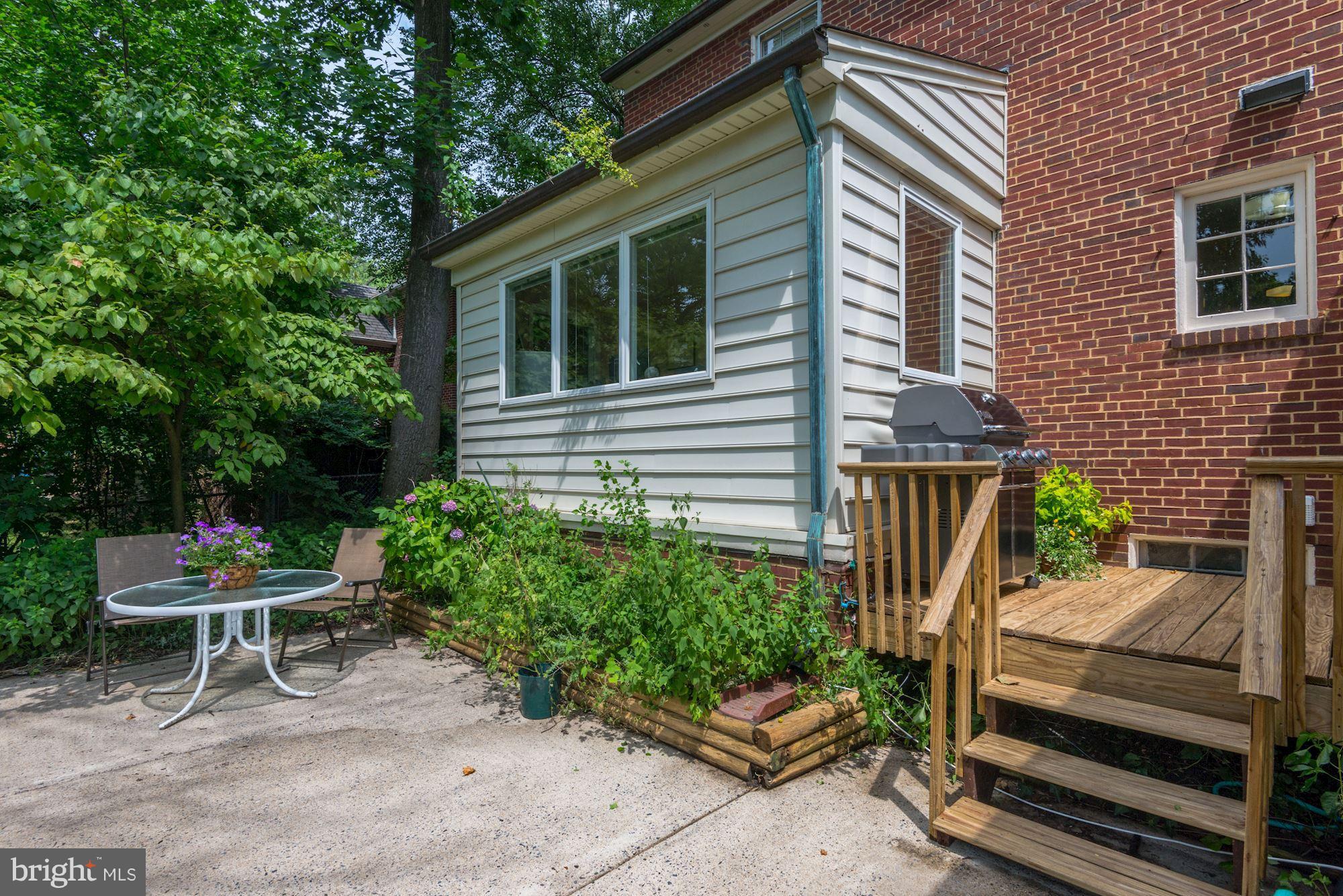 CHEVY CHASE - Residential