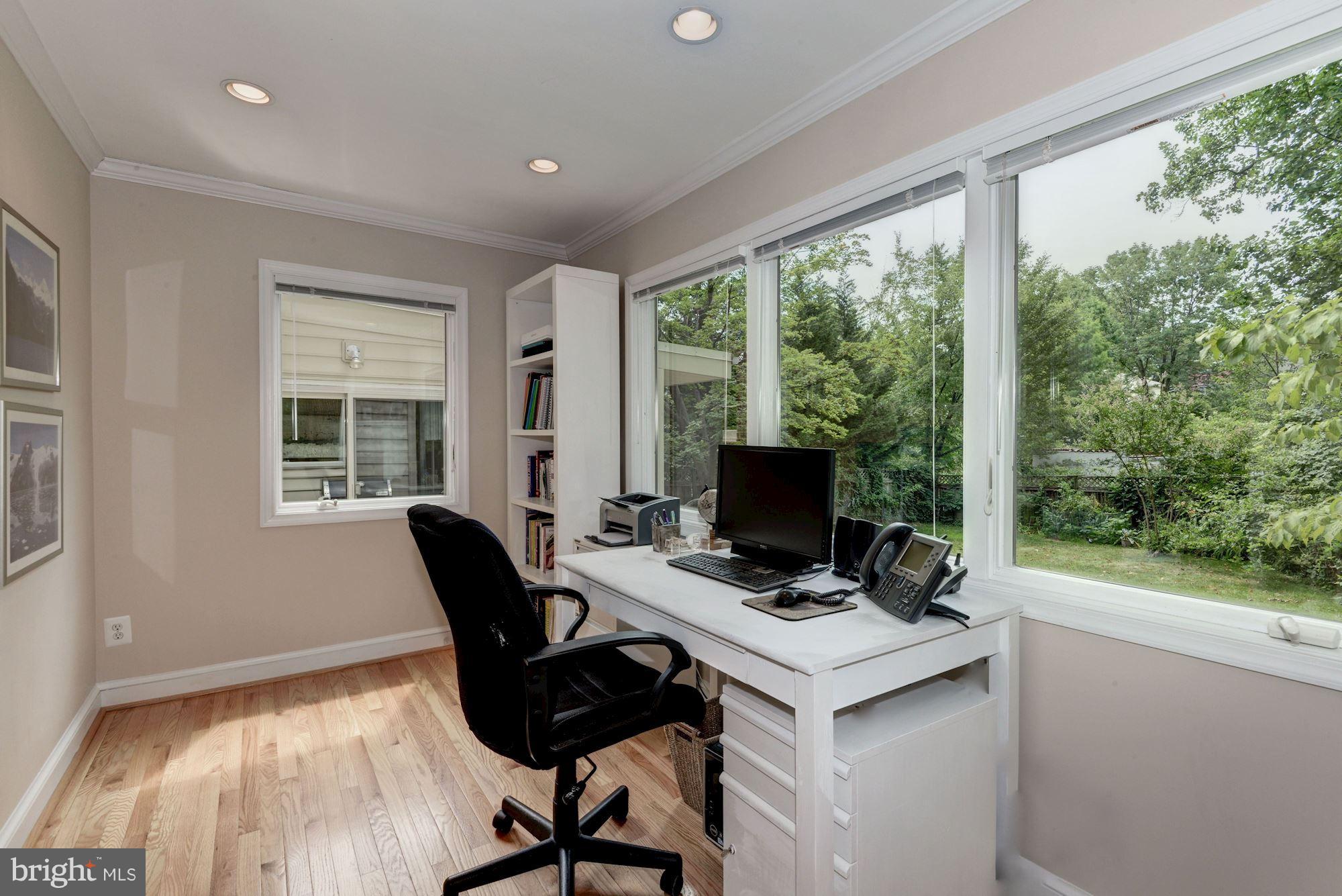 CHEVY CHASE - Residential