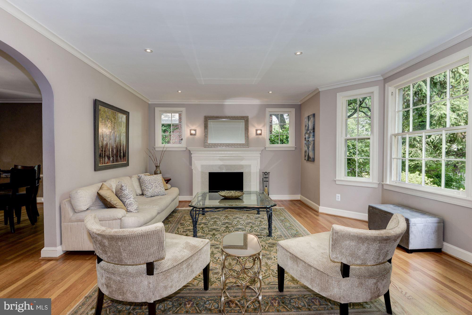 CHEVY CHASE - Residential