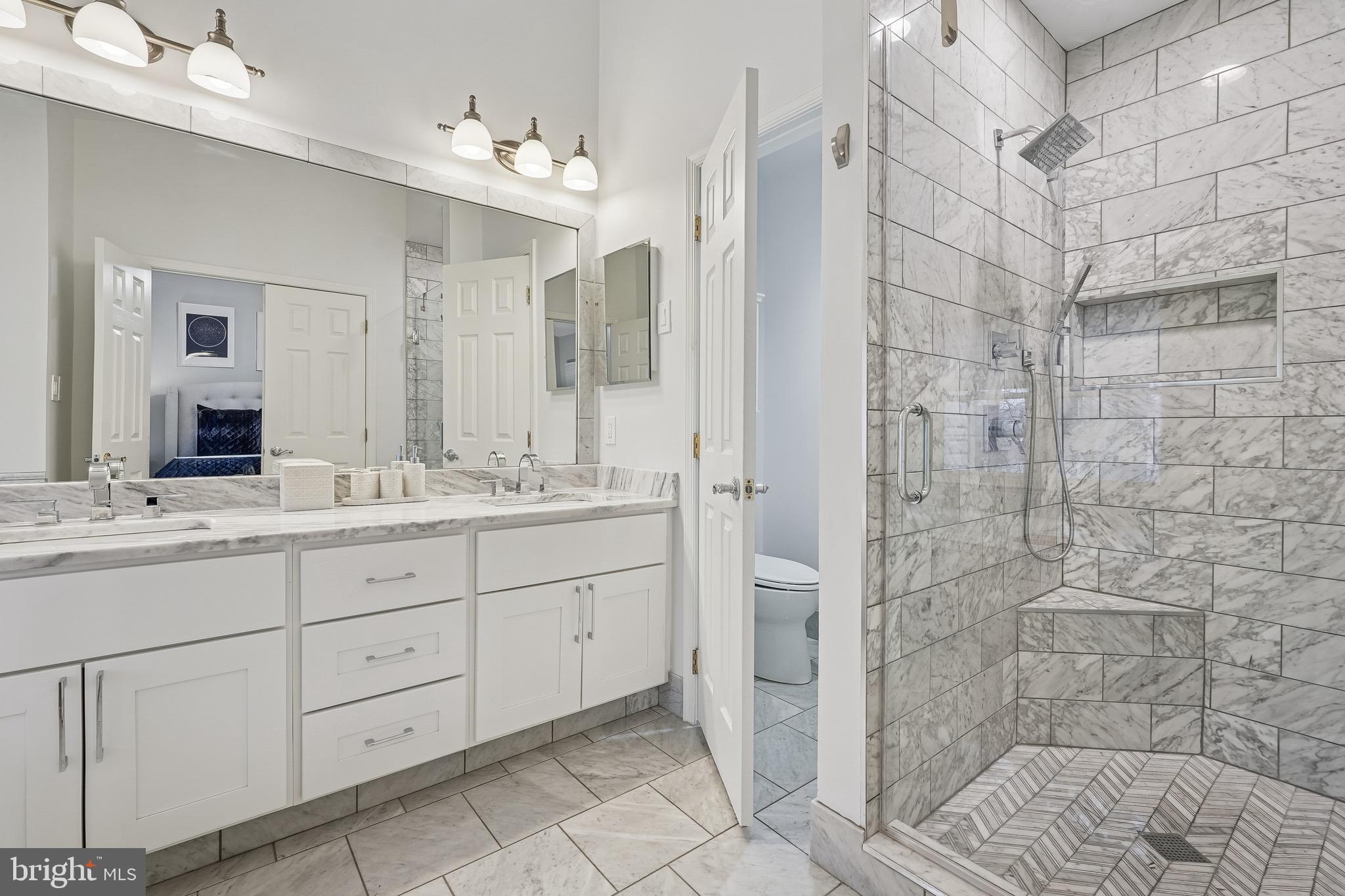 TOWER OAKS - Residential