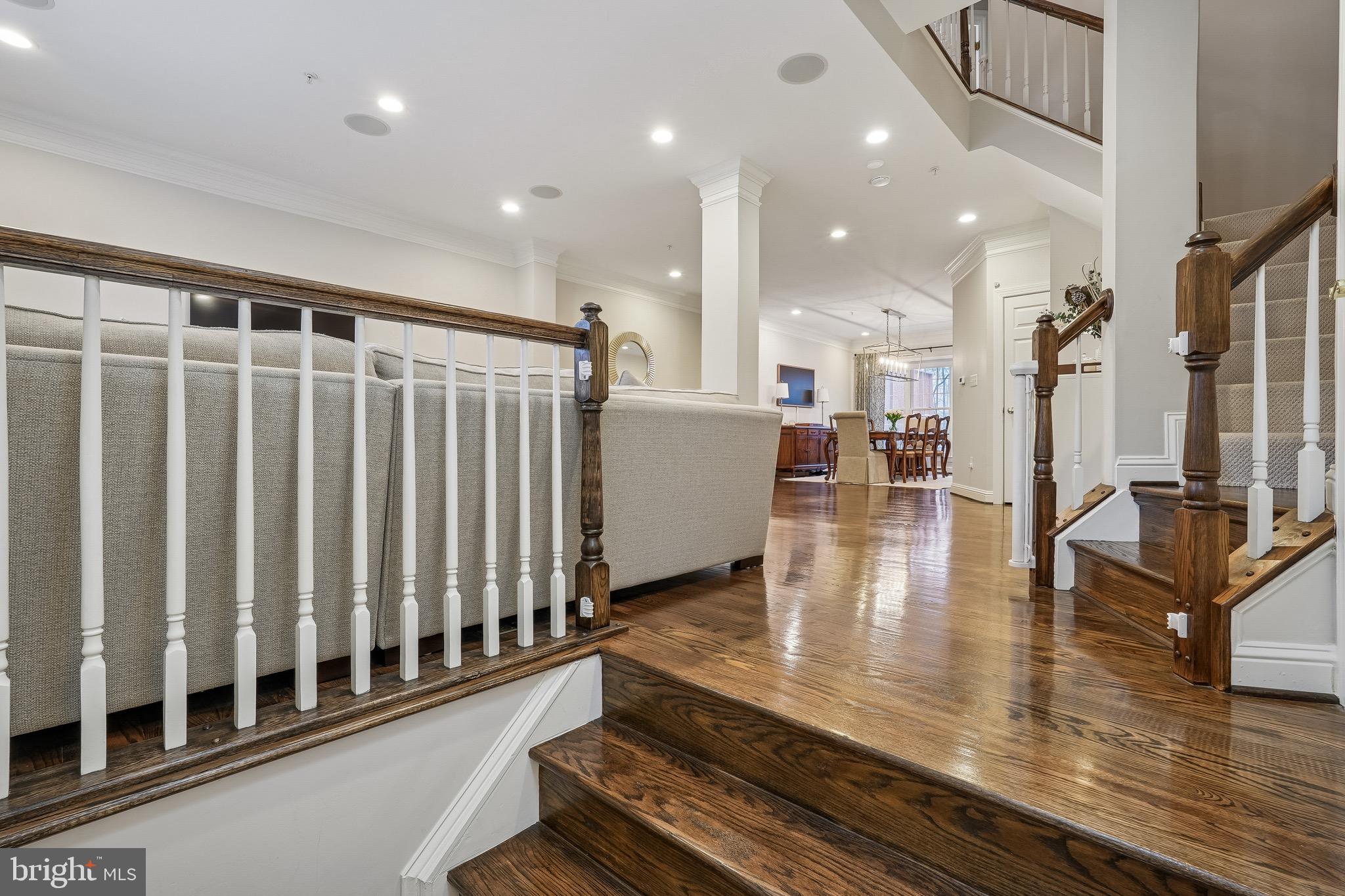 TOWER OAKS - Residential