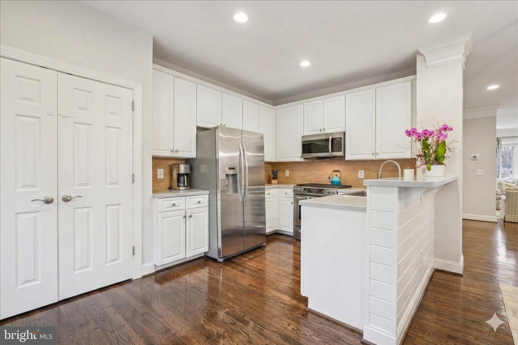 TOWER OAKS - Residential