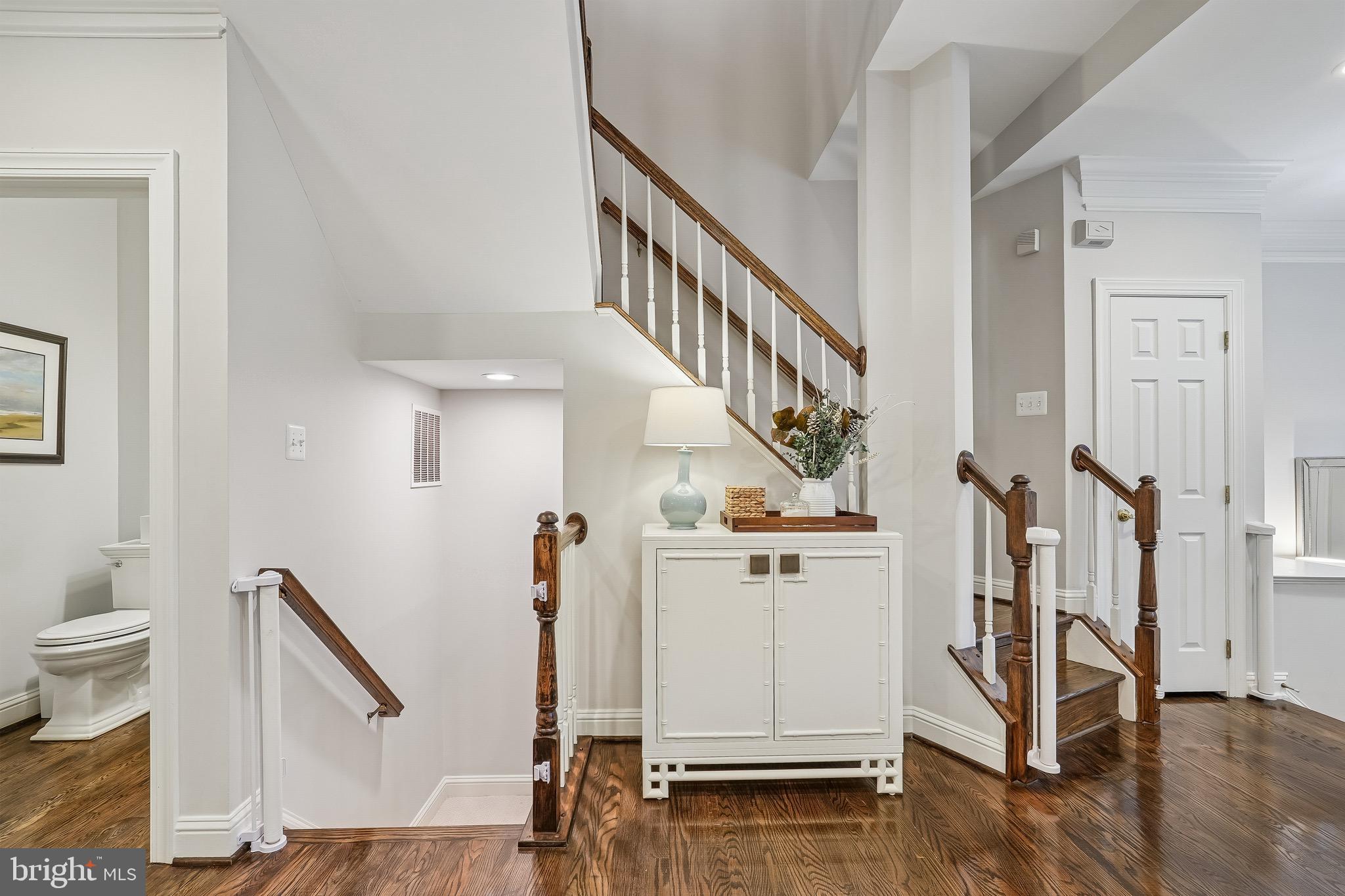 TOWER OAKS - Residential