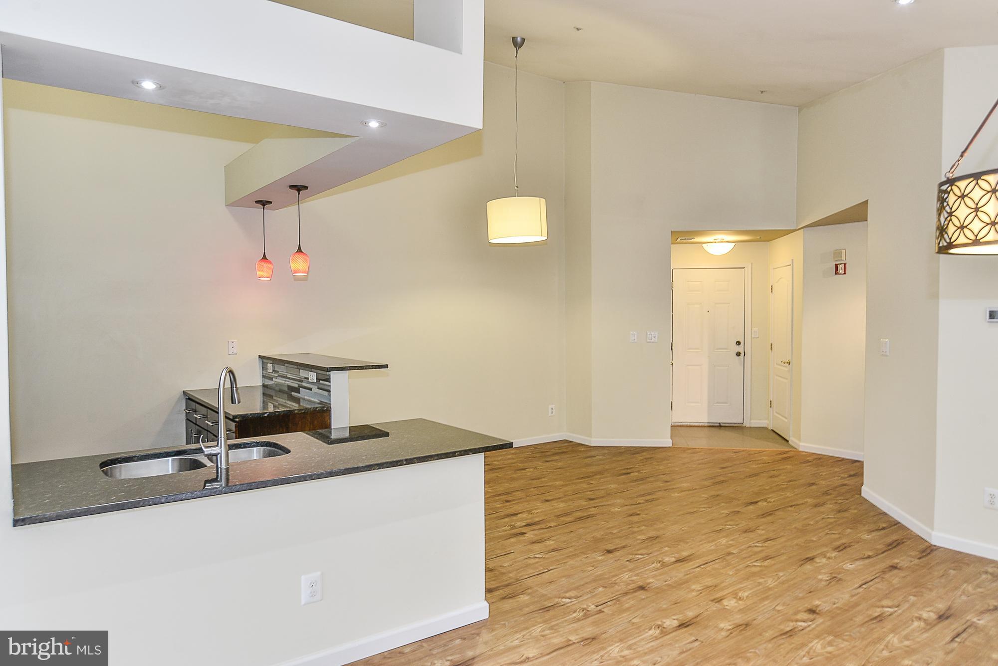 CARDINAL PLACE - Residential