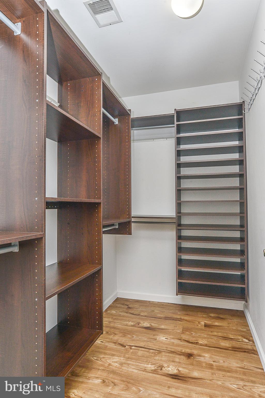 CARDINAL PLACE - Residential