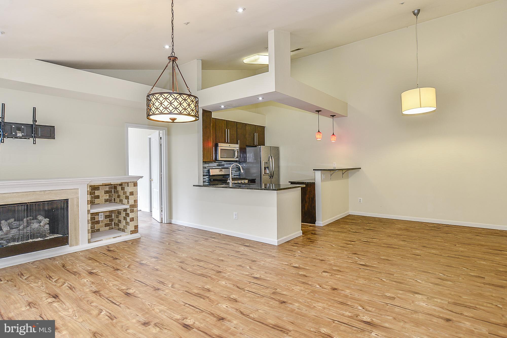 CARDINAL PLACE - Residential