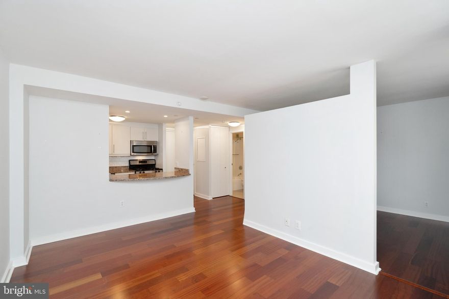 Junior one bedroom residence at Parc Rittenhouse featuring high-end finishes and a well thought-out floorplan. The home offers a modern kitchen with flat panel cabinetry, stainless steel appliances, a tile floor and granite countertops. The great room provides ample space for both dining and living areas and has a wonderful city skyline view. The bedroom also has a city skyline view, as well as a wall closet. The full hall bathroom is appointed in marble. Additional home highlights include great closet space, a combo washer/dryer and Brazilian cherry hardwood floors. Residents of Parc Rittenhouse enjoy world class amenities and services including a 24 hour doorman; an amenities suite that includes a brand new state-of-the-art fitness center and resident lounge with pantry; media room; outdoor rooftop pool club with a large pool deck, full size pool, kids pool and hot tub; garage parking below the building for an additional fee; and two amazing restaurants on the ground floor, Stephen Starr’s Parc and Via Locusta.