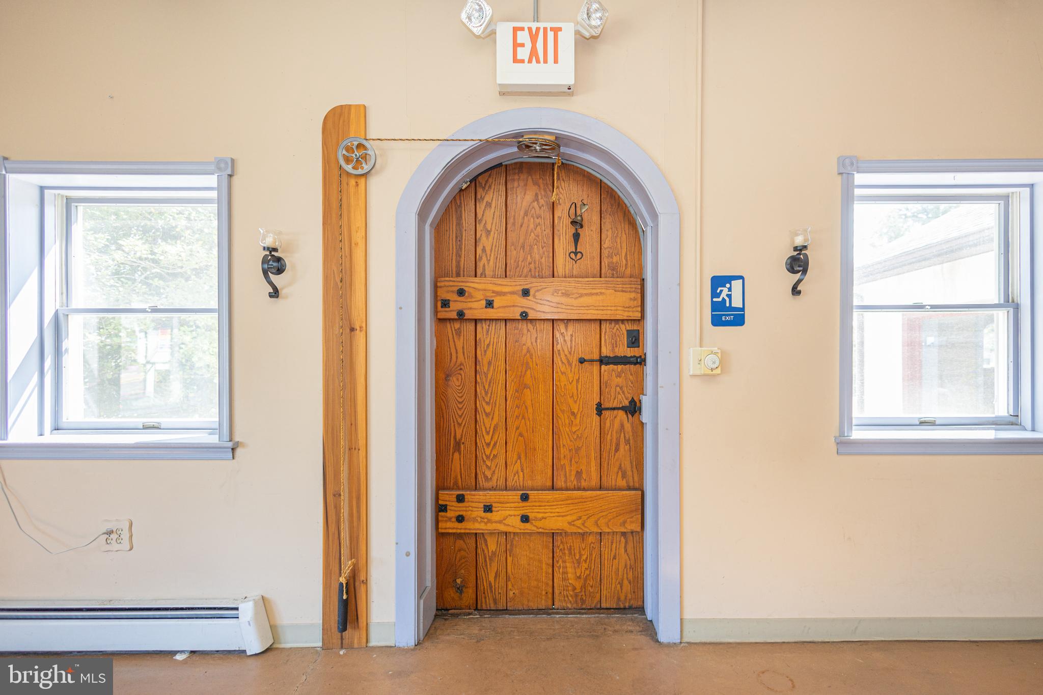 2537 BOGARTS TAVERN ROAD