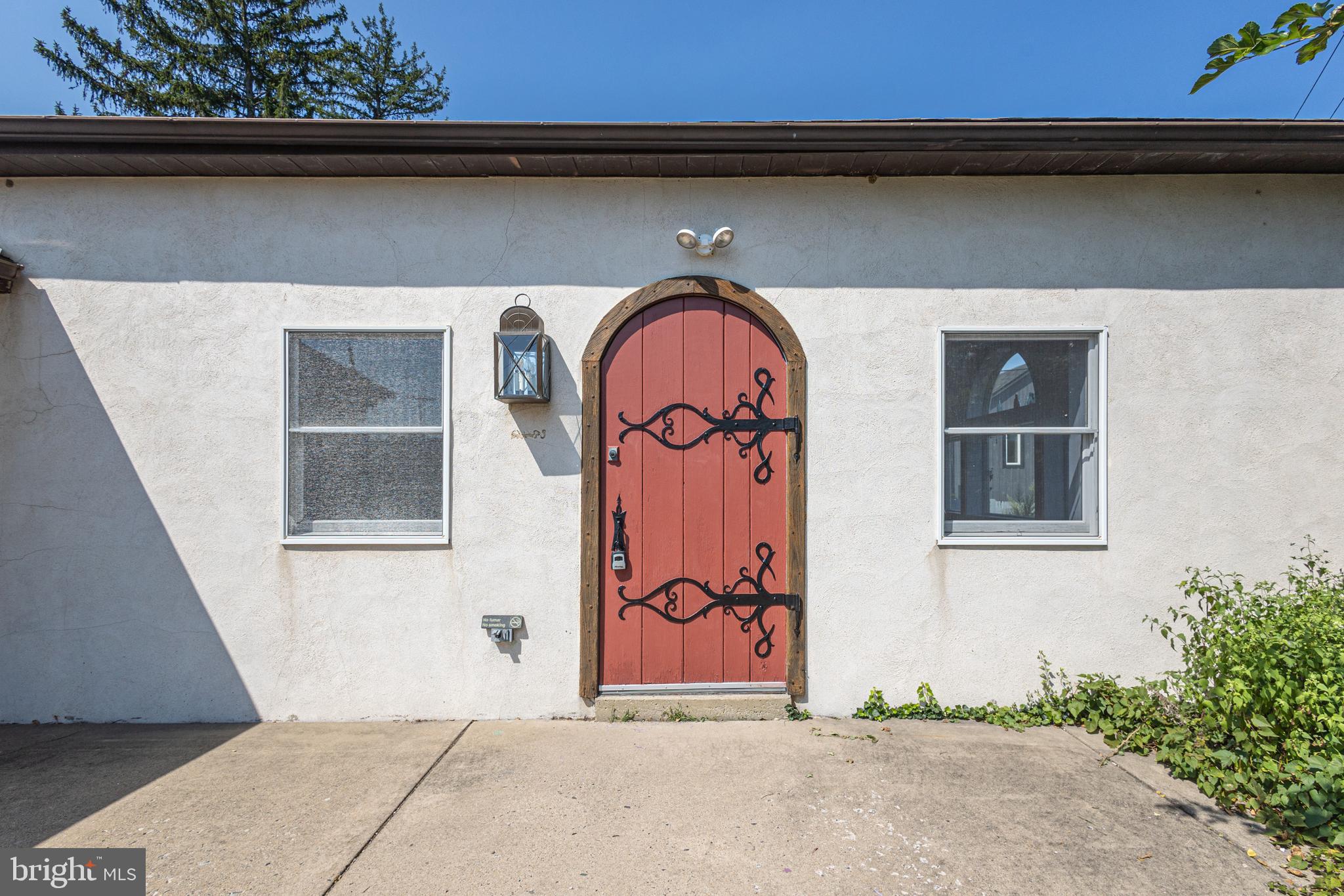 2537 BOGARTS TAVERN ROAD