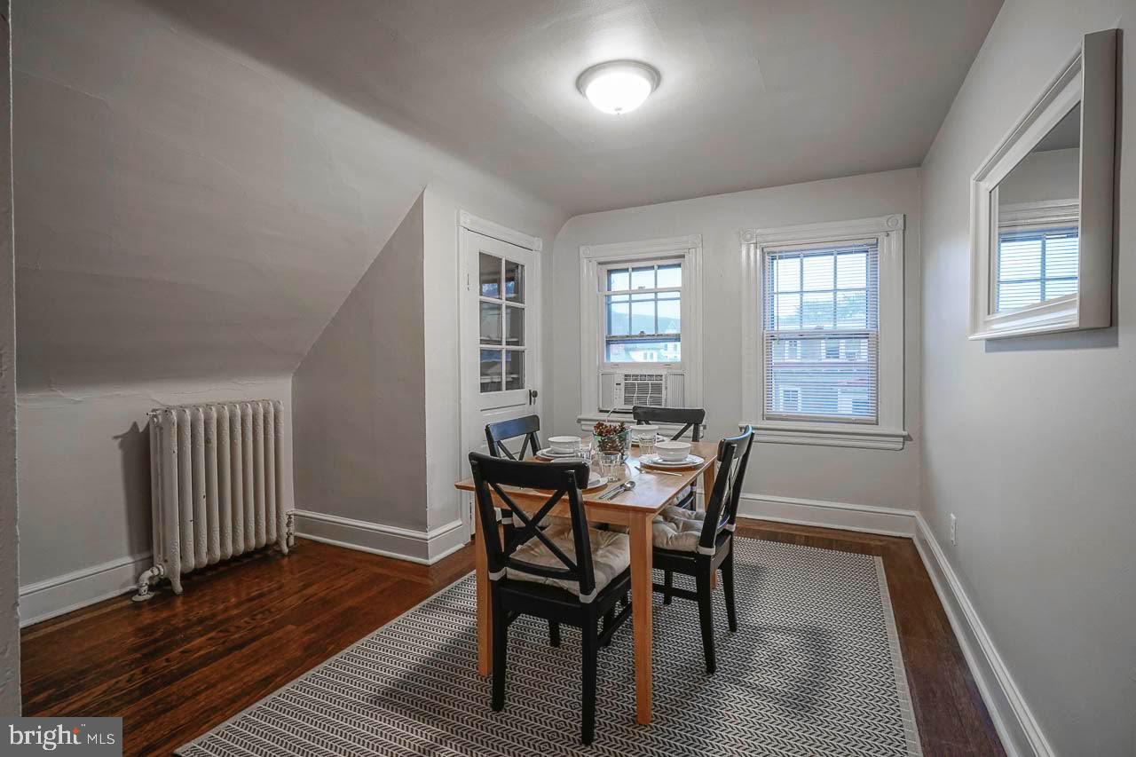 LANSDOWNE - Residential Income