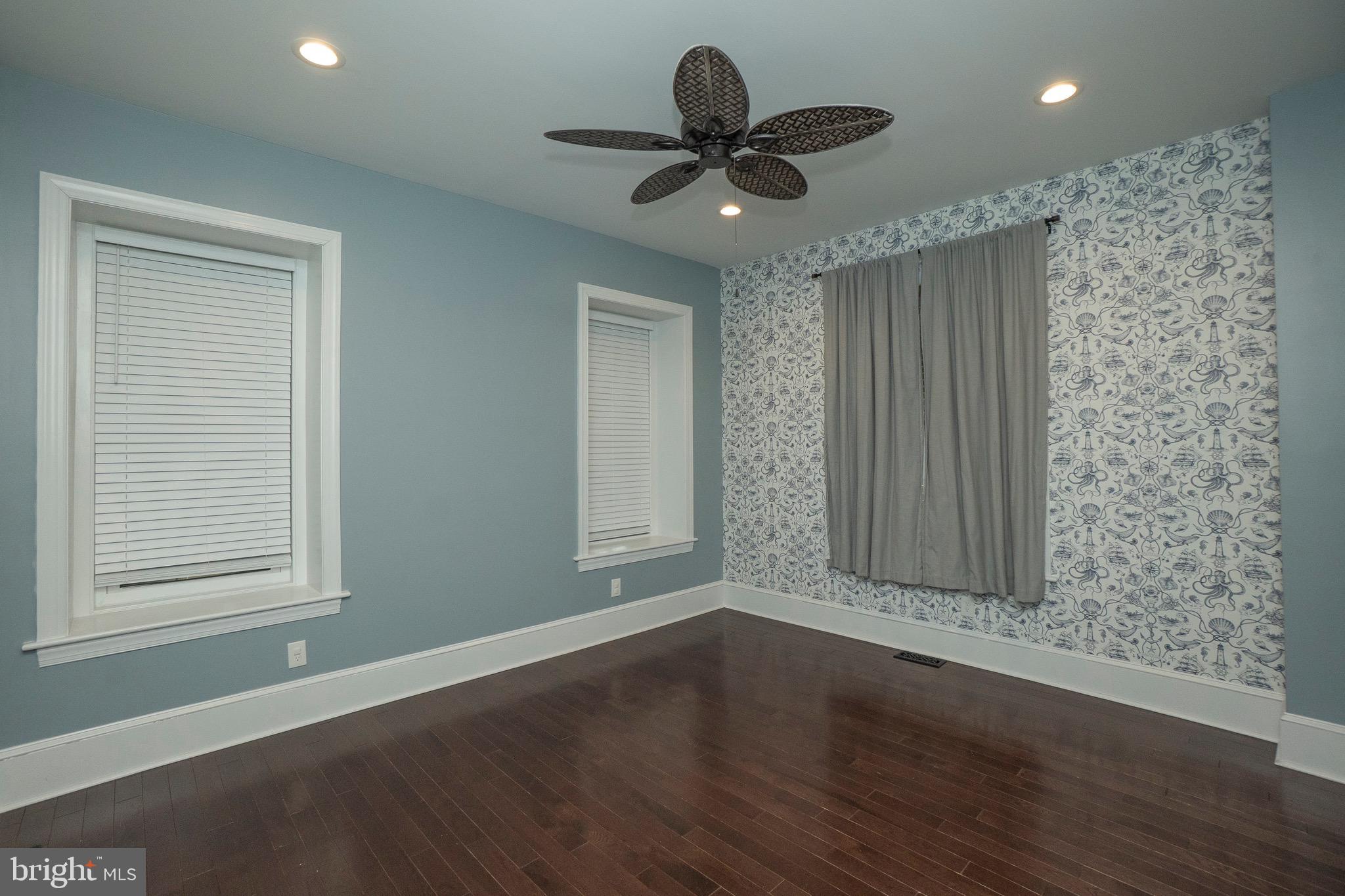 LANSDOWNE - Residential Income