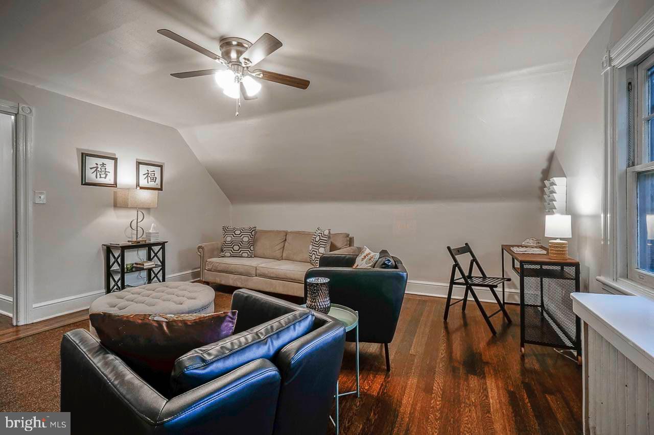 LANSDOWNE - Residential Income