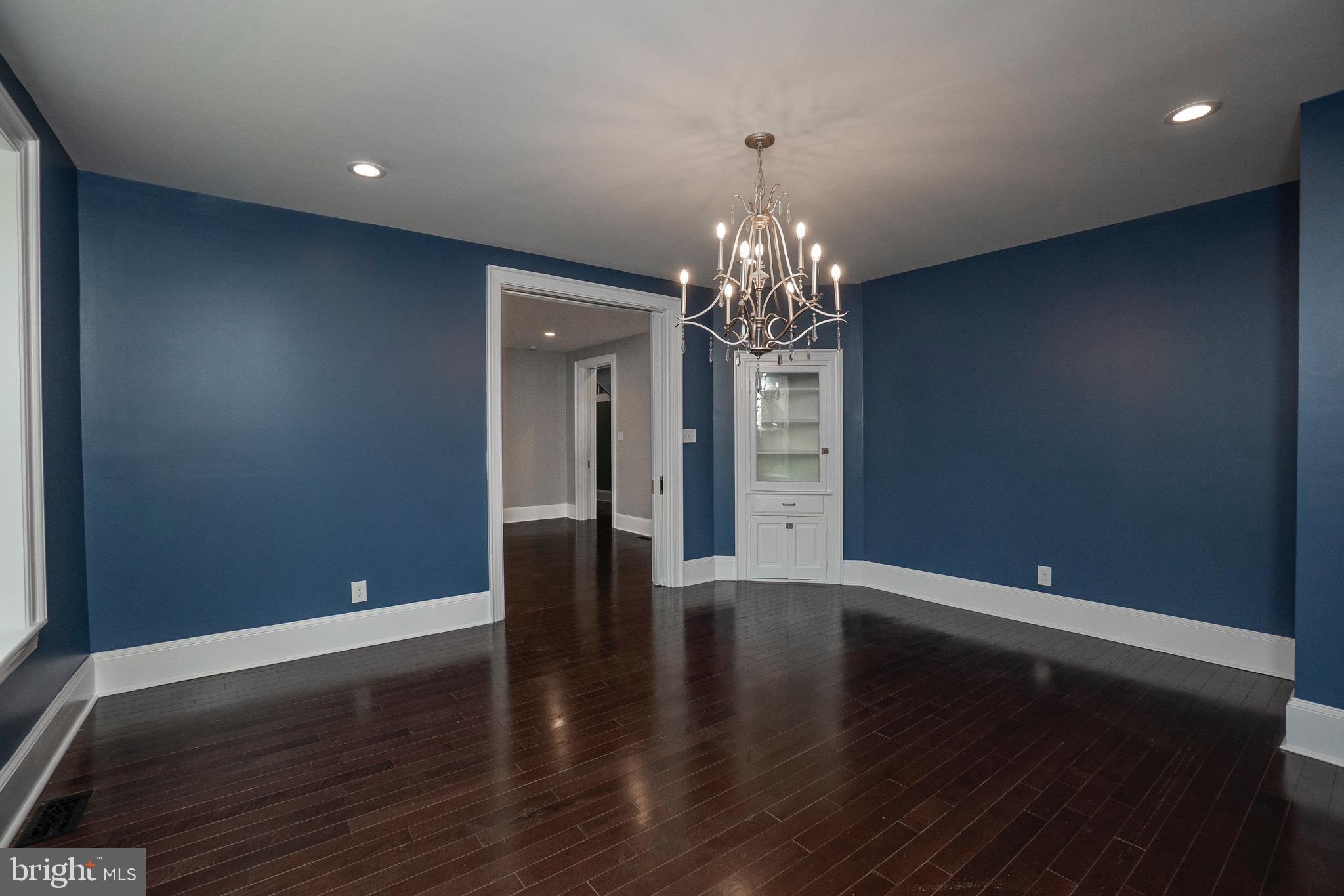 LANSDOWNE - Residential Income