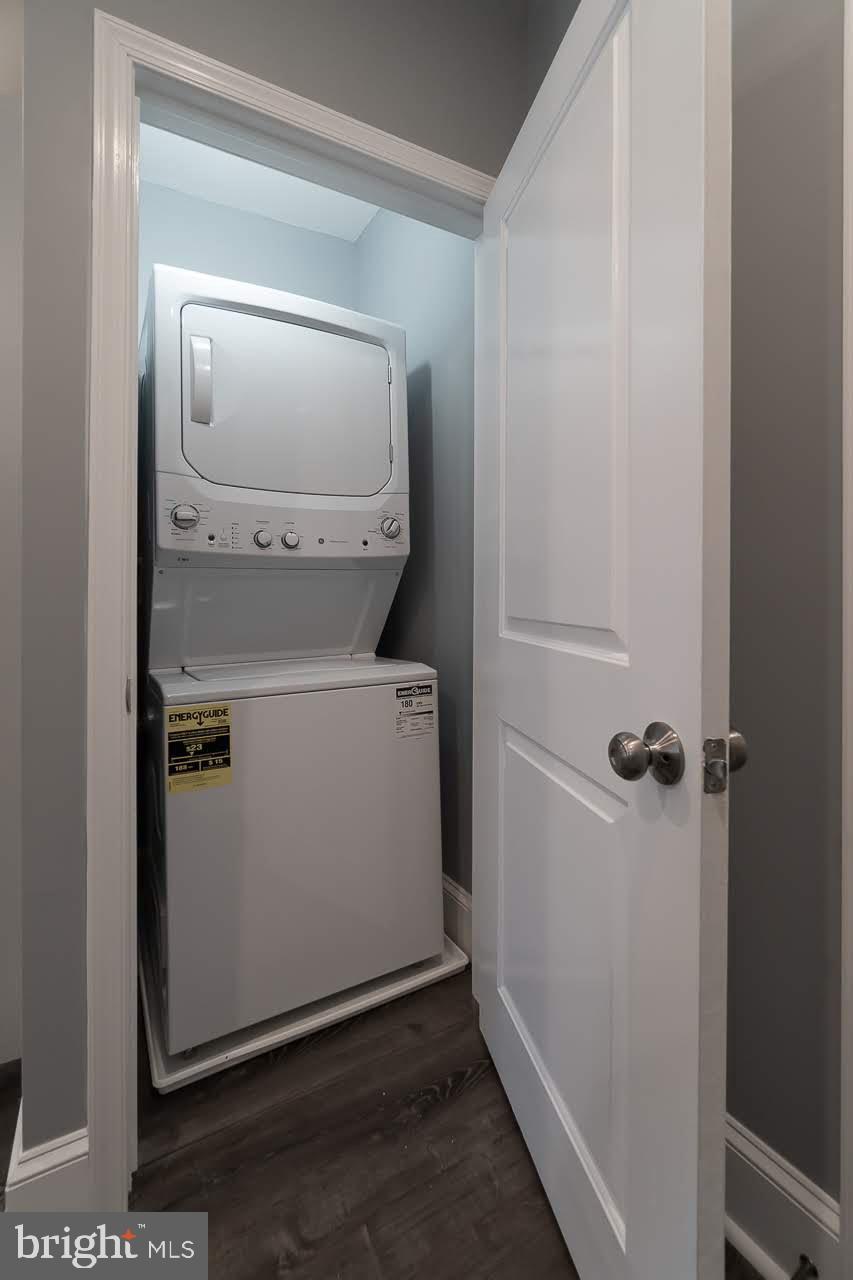 LANSDOWNE - Residential Income