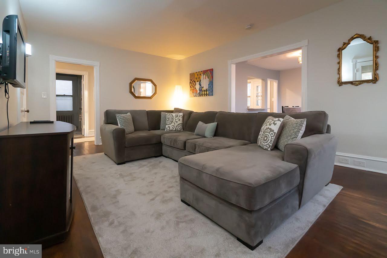 LANSDOWNE - Residential Income