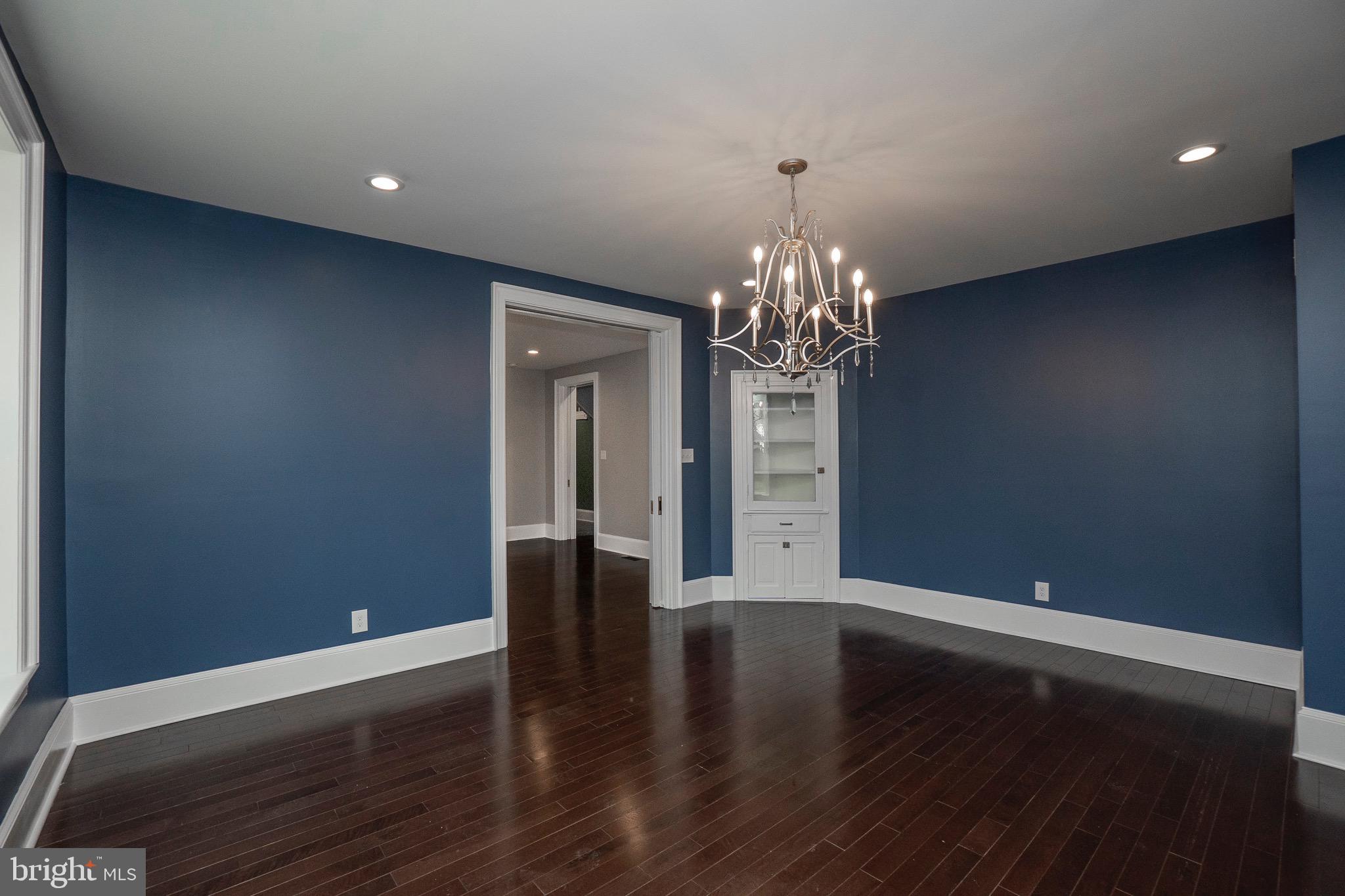 LANSDOWNE - Residential Income