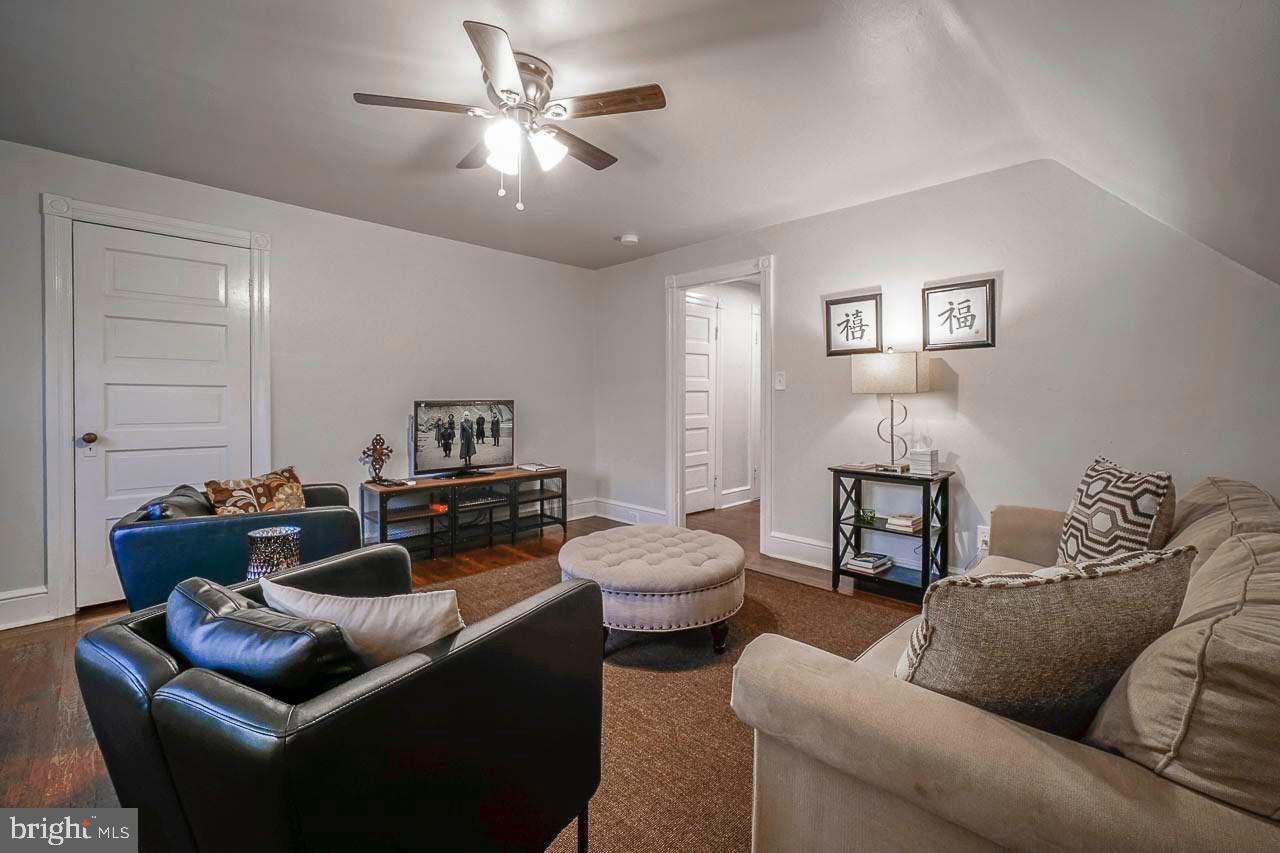 LANSDOWNE - Residential Income