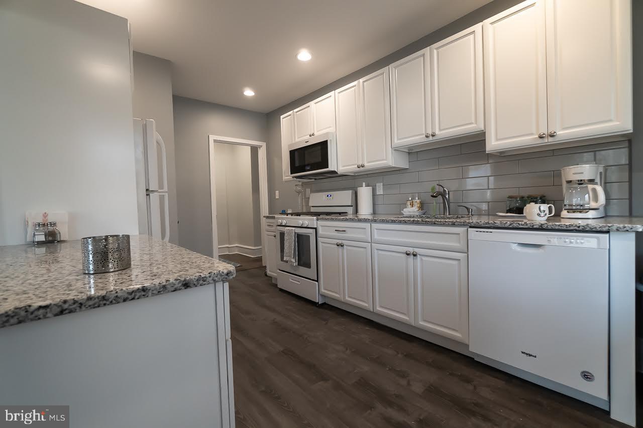 LANSDOWNE - Residential Income