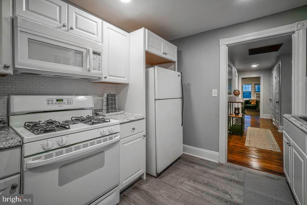 LANSDOWNE - Residential Income