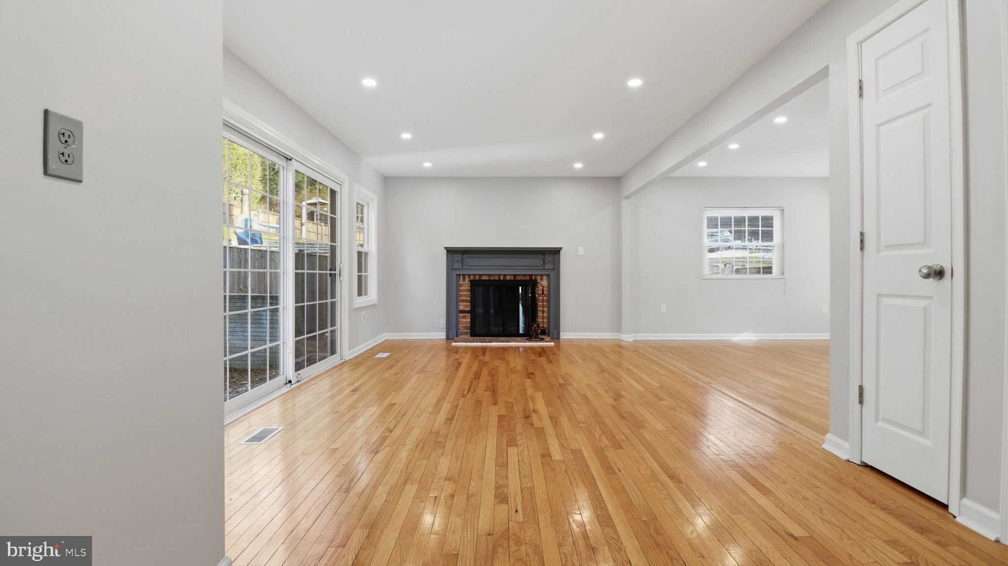 TALLYN RIDGE ESTATES - Residential