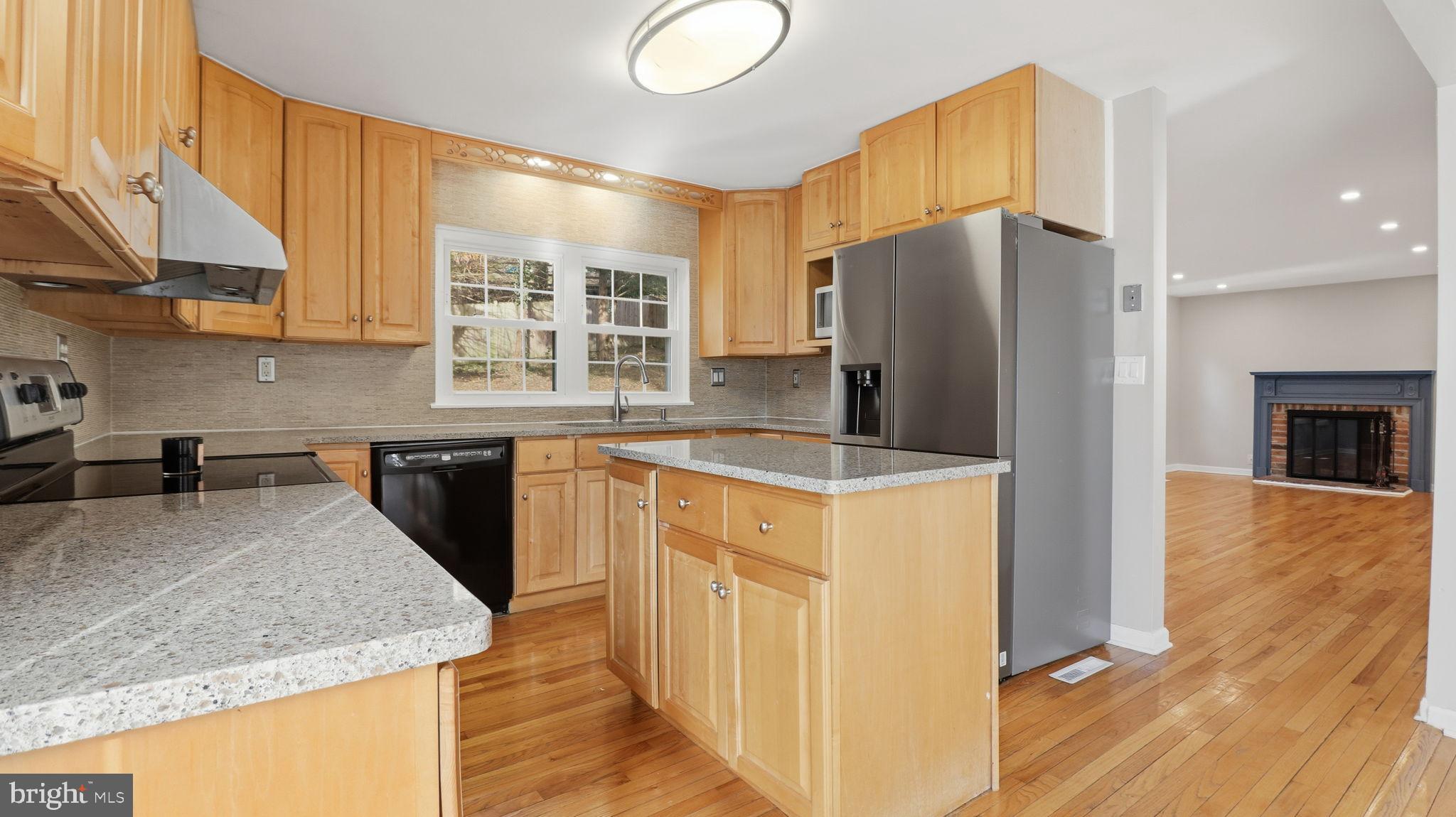 TALLYN RIDGE ESTATES - Residential