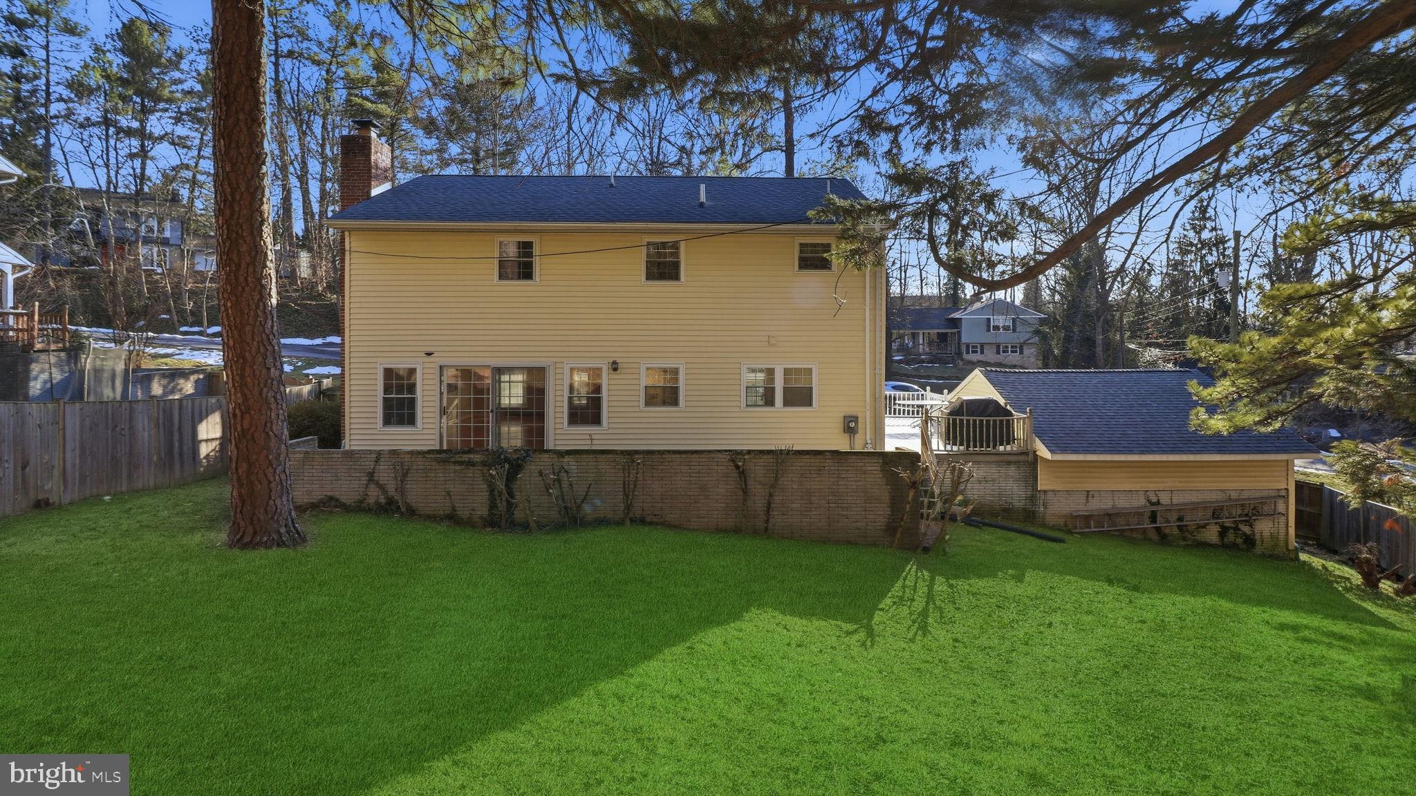 TALLYN RIDGE ESTATES - Residential