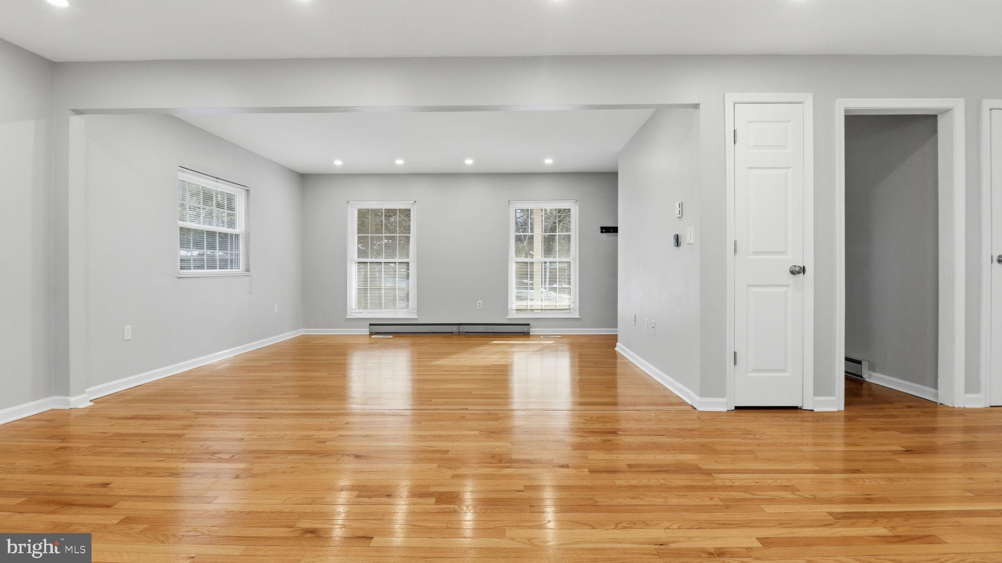 TALLYN RIDGE ESTATES - Residential