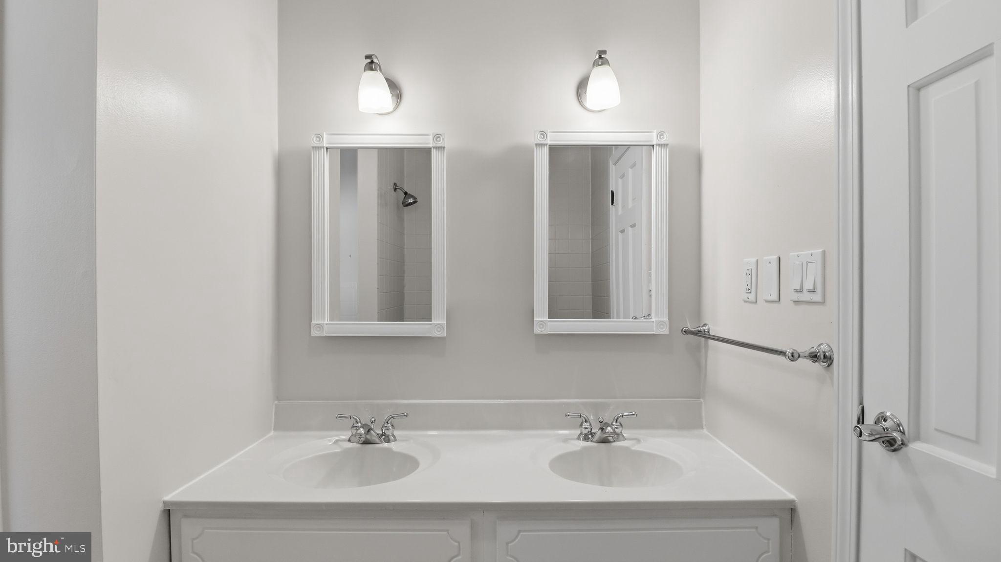 TALLYN RIDGE ESTATES - Residential