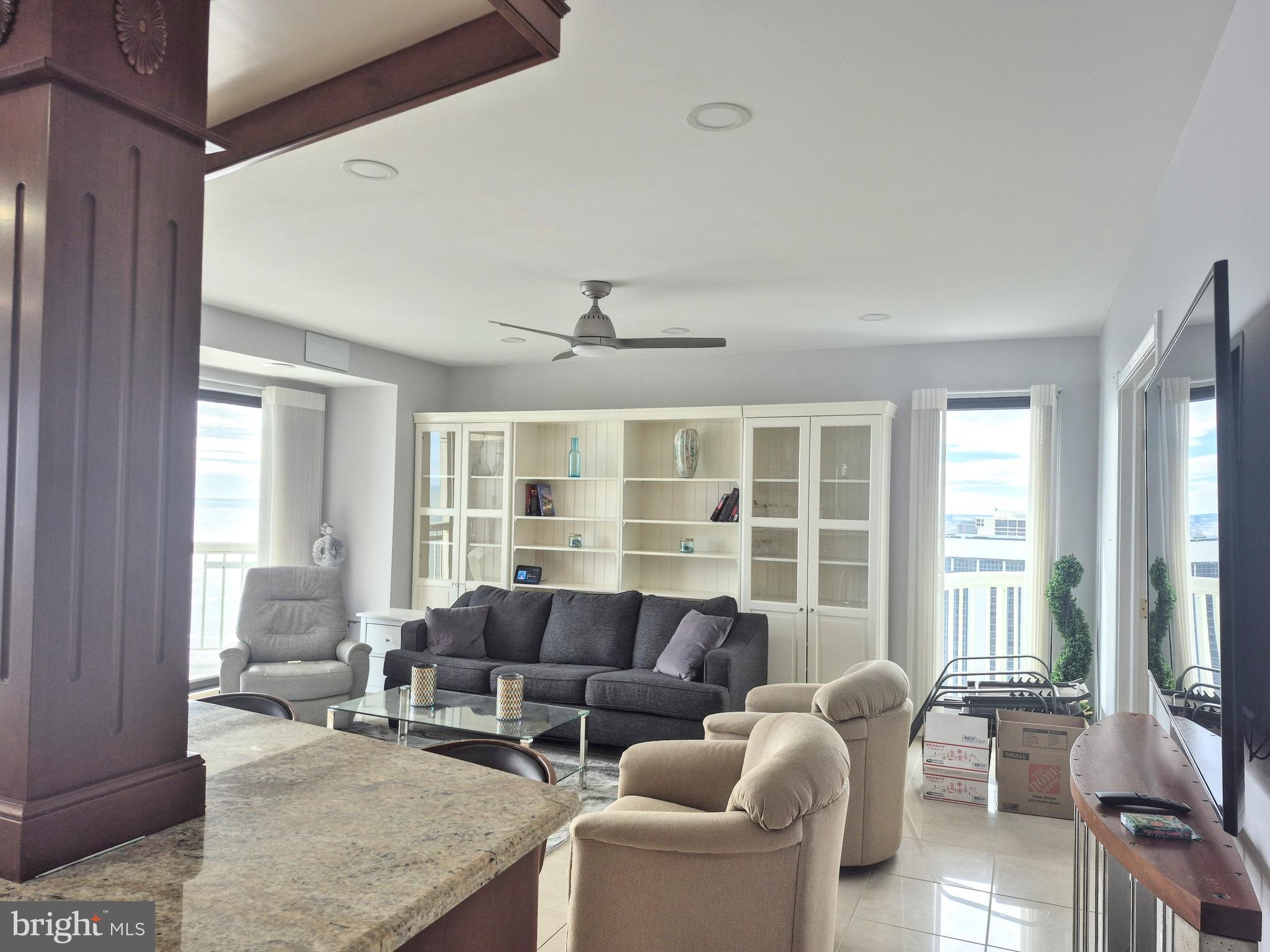 3101 BOARDWALK 2905-2