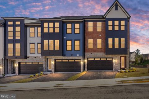 8454 BEGONIA LANE LORTON VA 22079