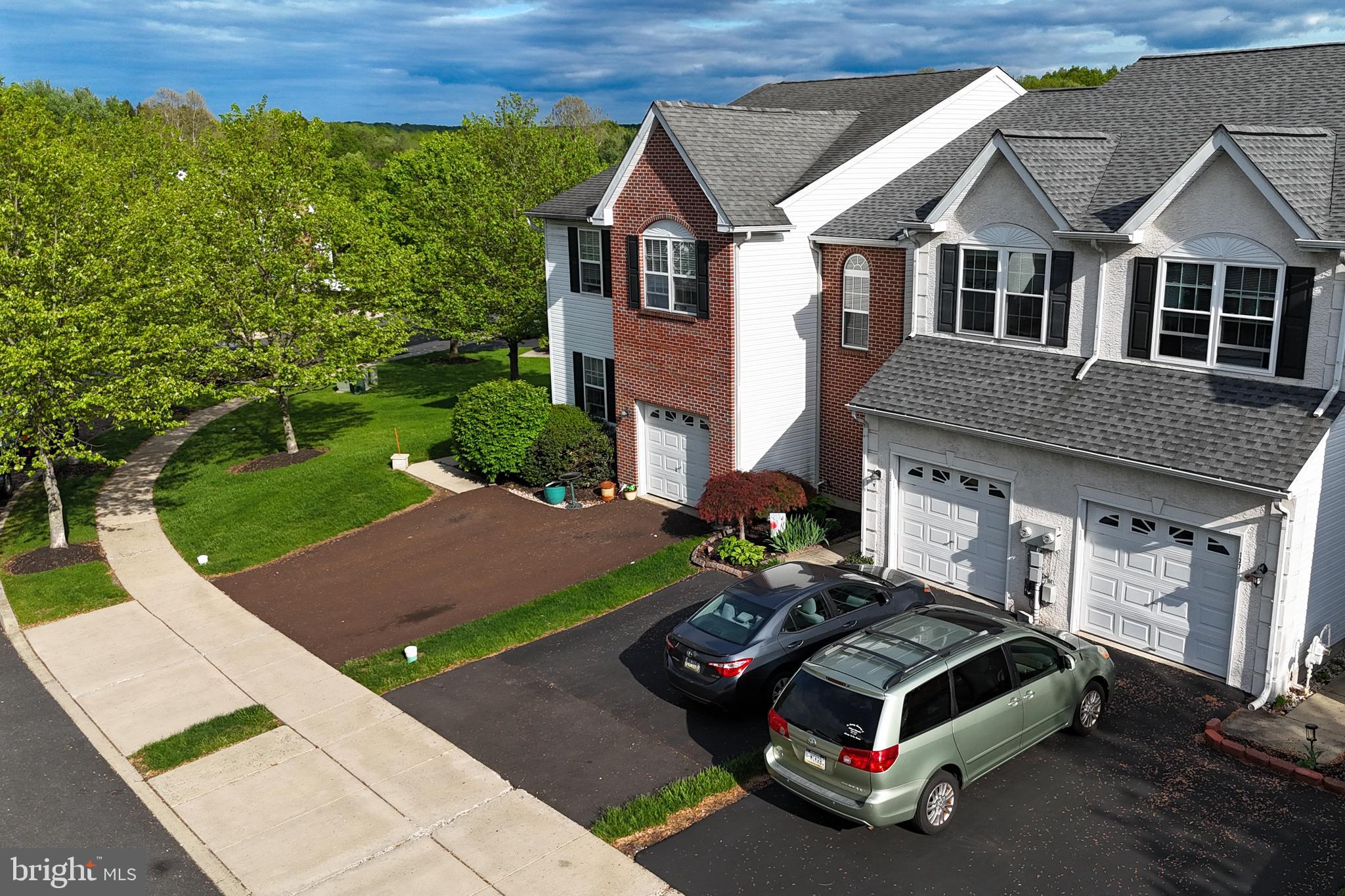 135 HAMPSHIRE DRIVE