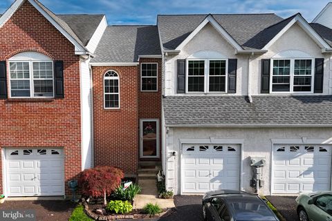 135 HAMPSHIRE DRIVE SELLERSVILLE PA 18960