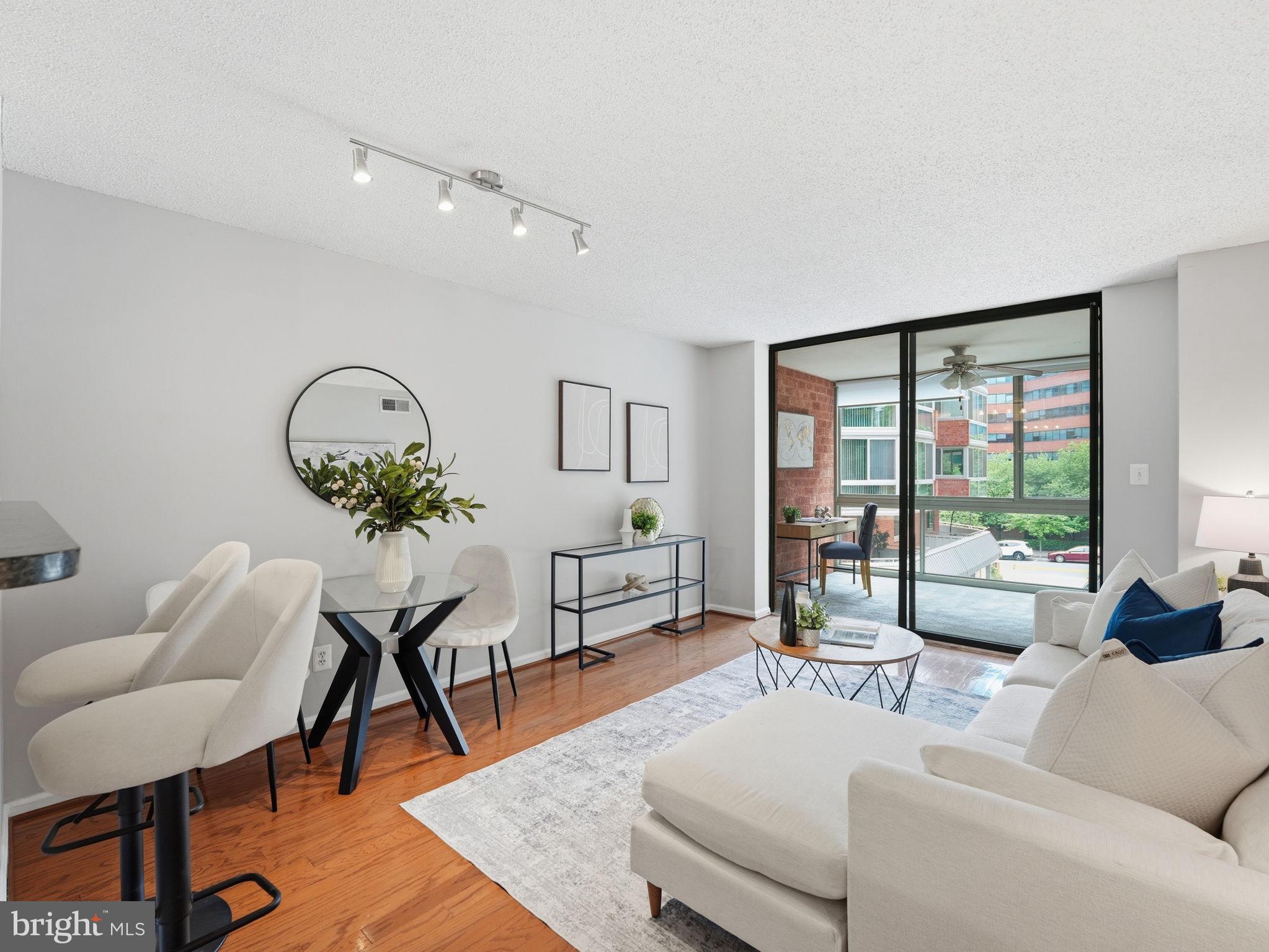 1024 N UTAH STREET 318