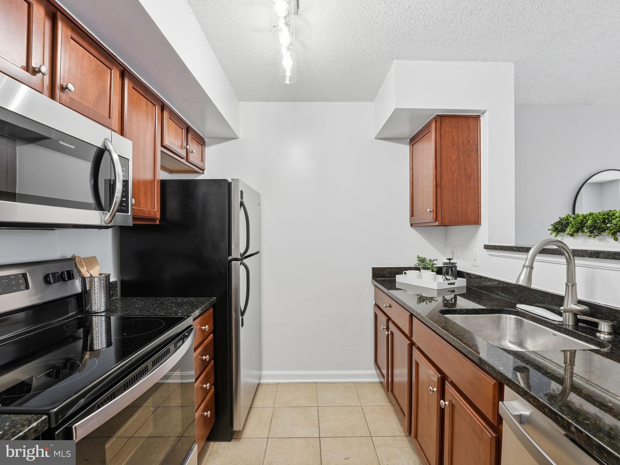 1024 N UTAH STREET 318