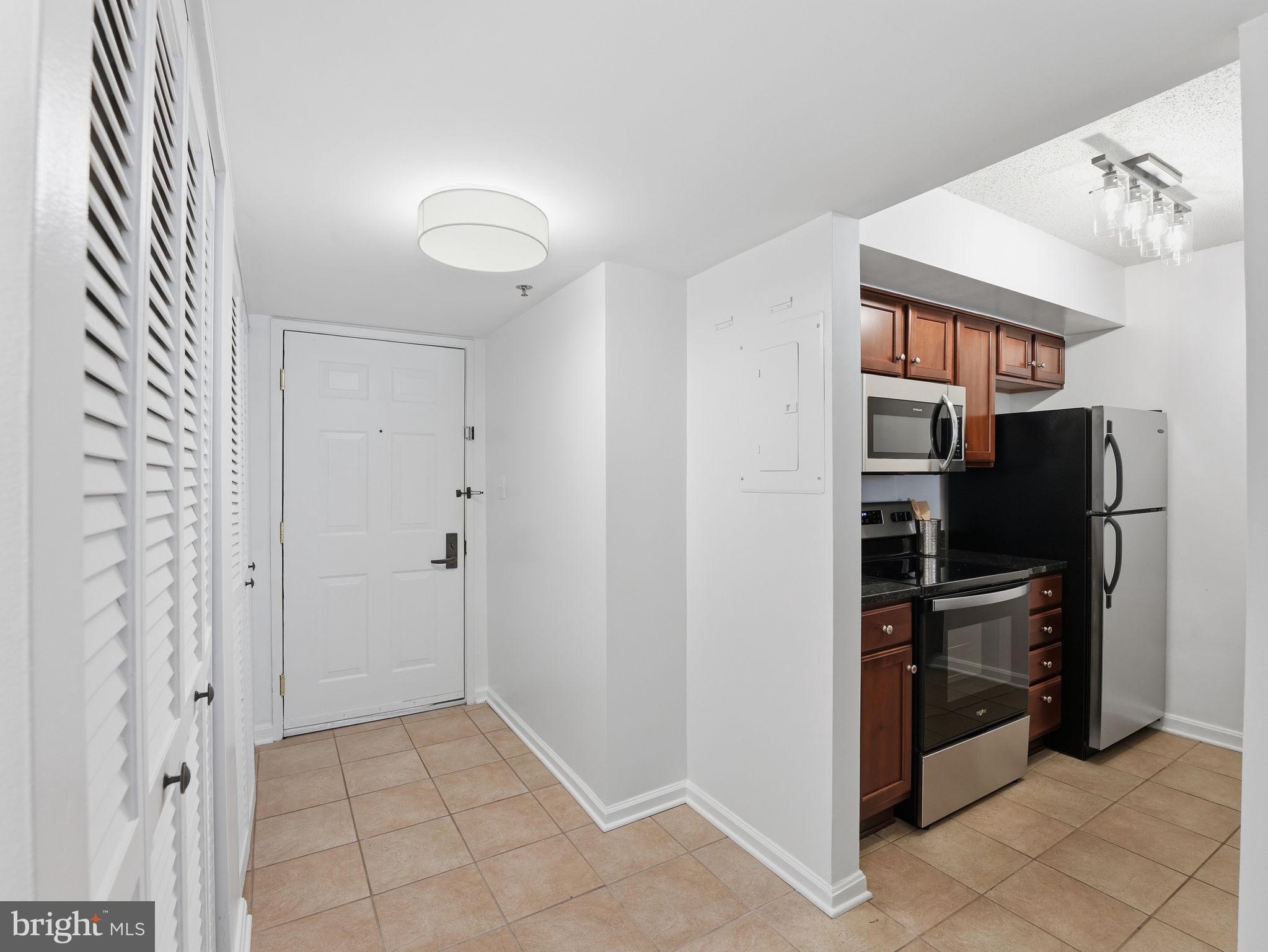 1024 N UTAH STREET 318