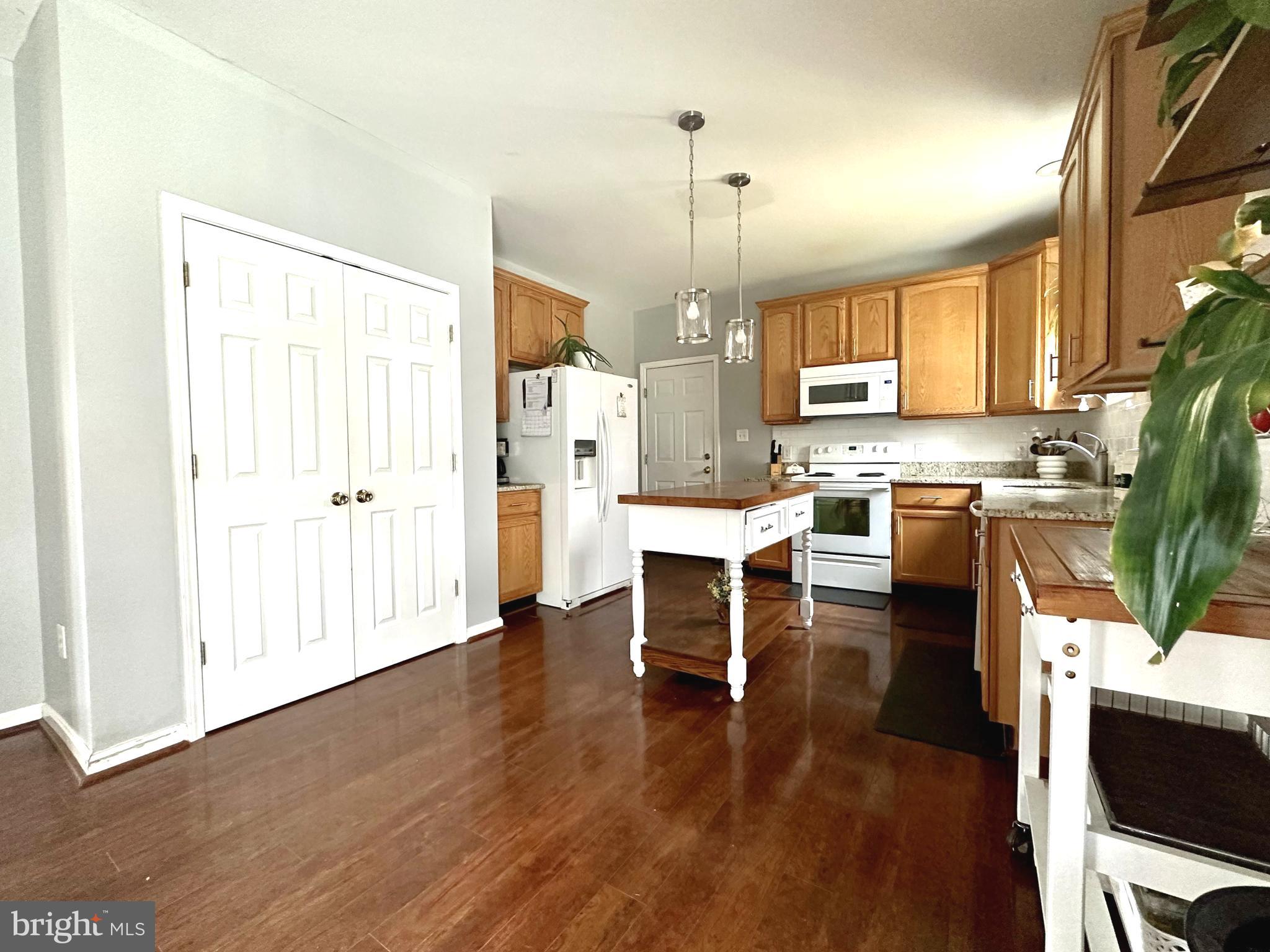 CAROLINE FARMS - Residential